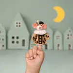 Sjaal met Verhaal Sjaal met verhaal vingerpopje muis Panterpiet