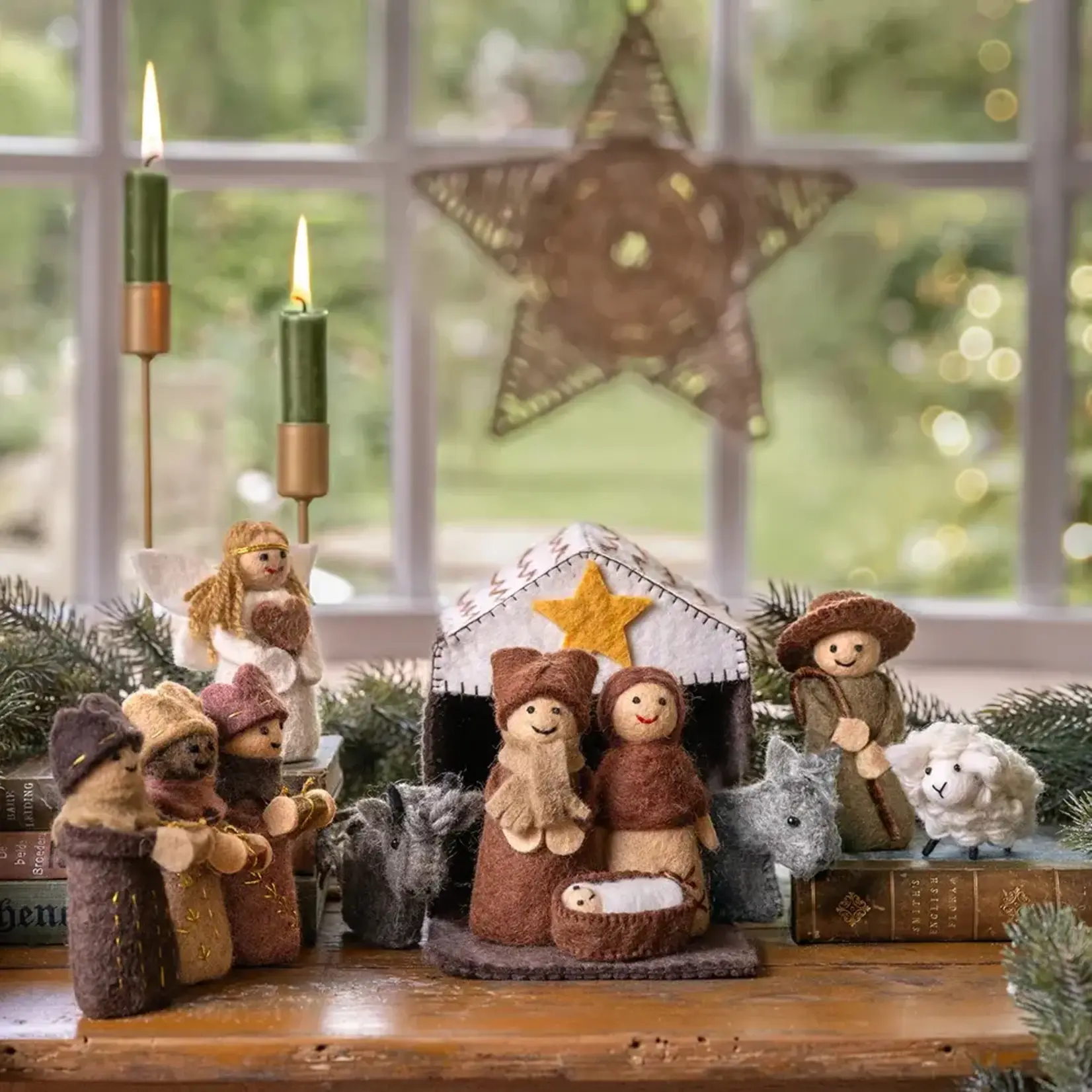 Sjaal met Verhaal Sjaal met Verhaal Kerststal Bruin met 11 kerstfiguren