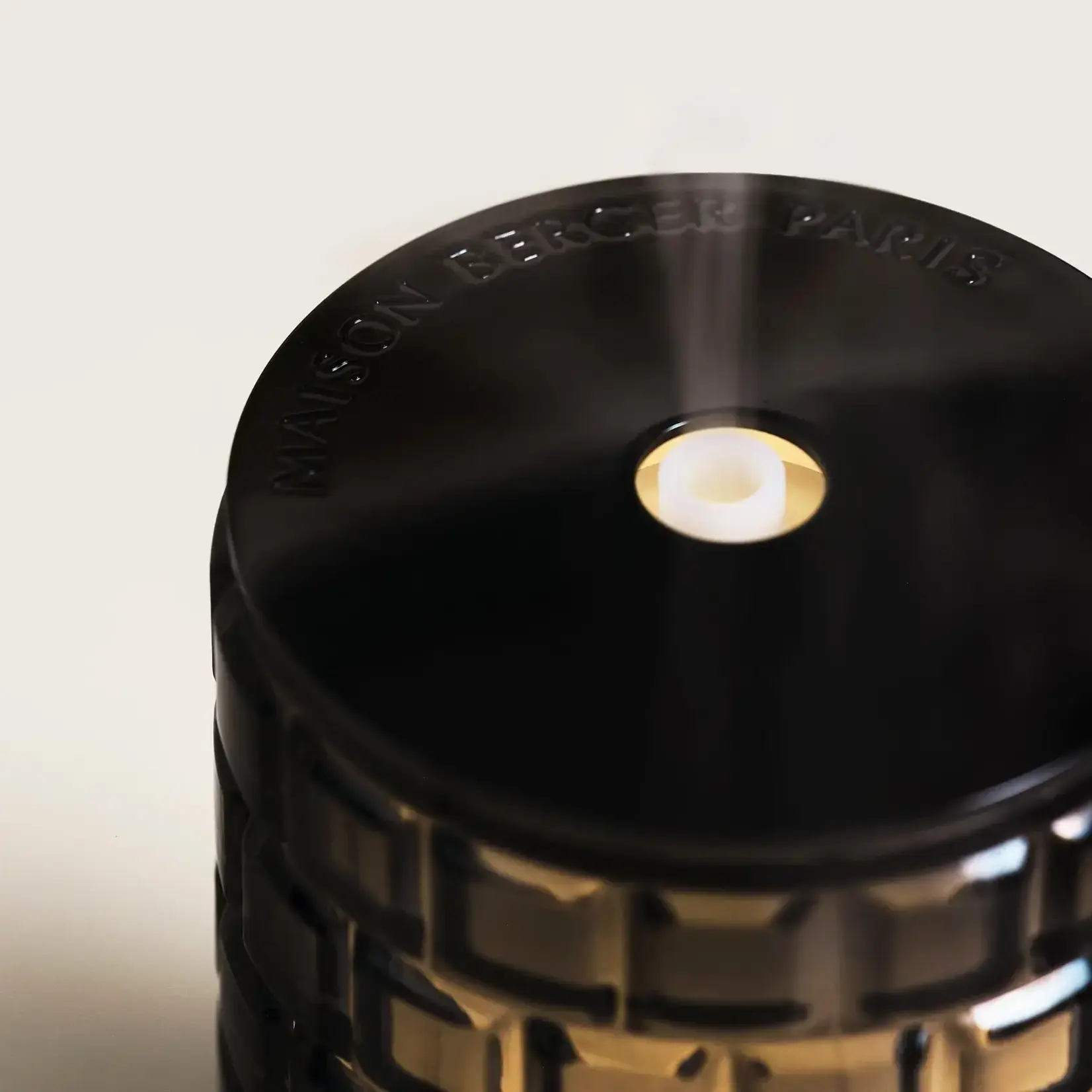 Maison Berger Paris 1898 Maison Berger elektrische Black Celebration Mist Diffuser Maison Berger 7070