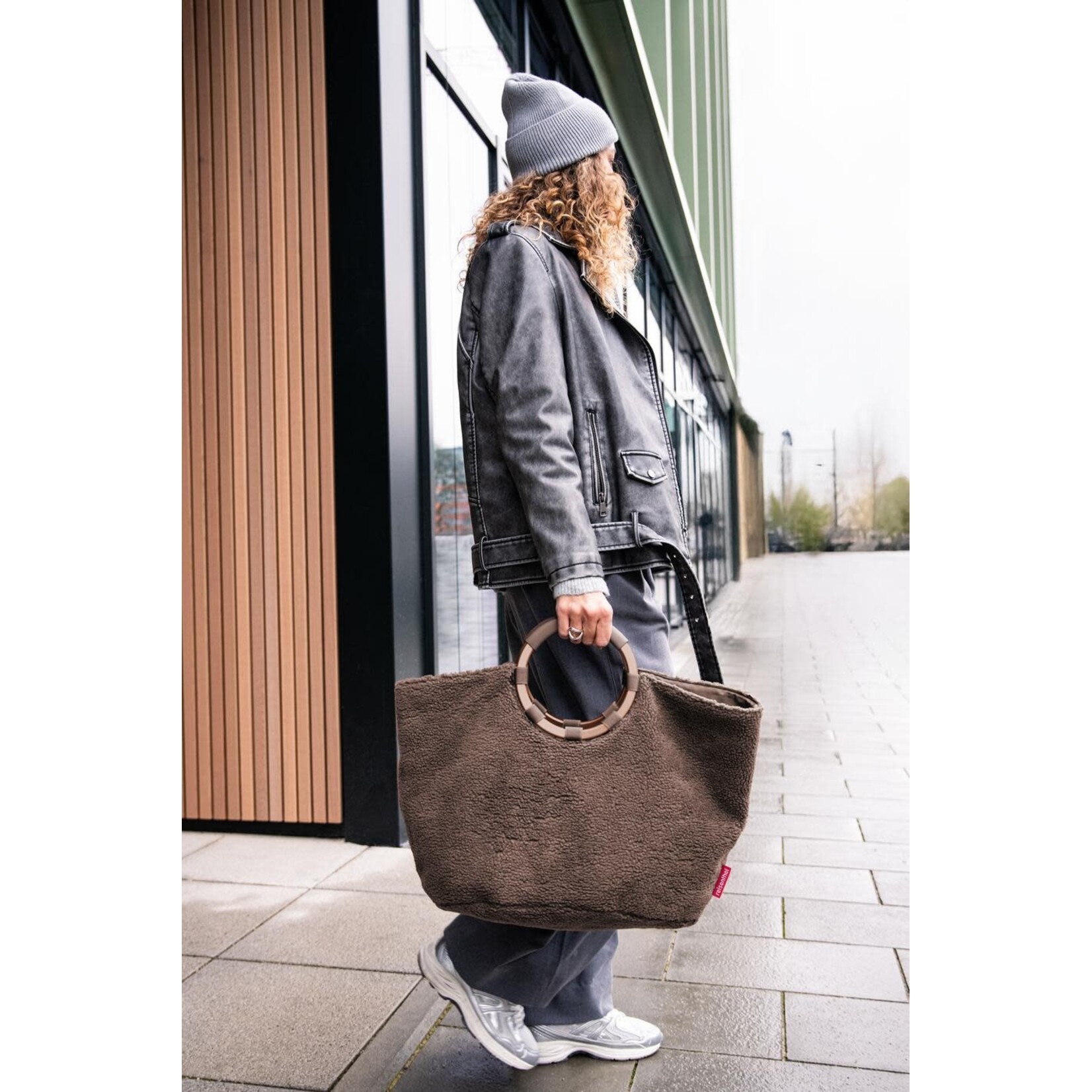 Reisenthel Reisenthel Loopbag Hobo Teddy Chocolate Reisenthel OP6066
