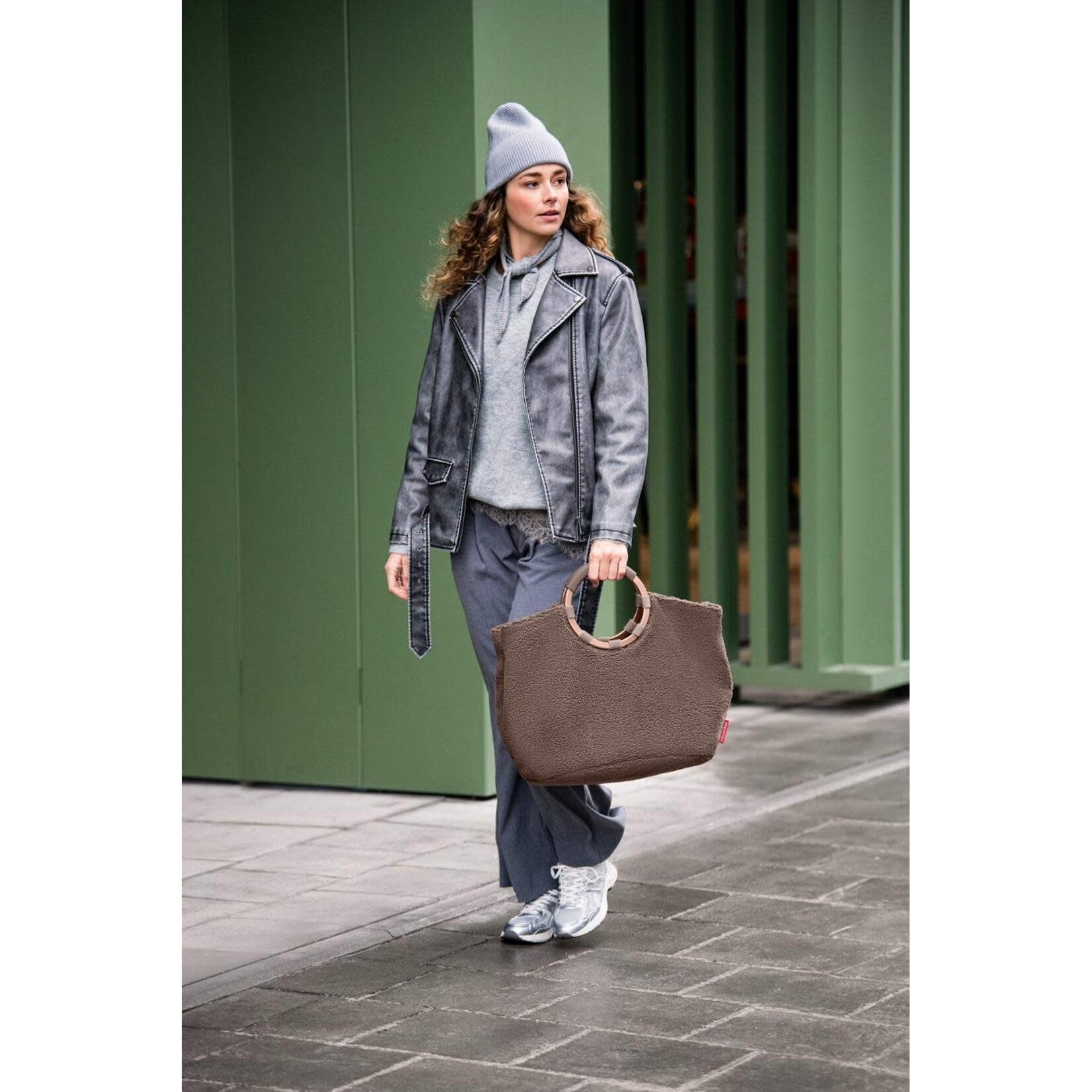 Reisenthel Reisenthel Loopbag Hobo Teddy Chocolate Reisenthel OP6066