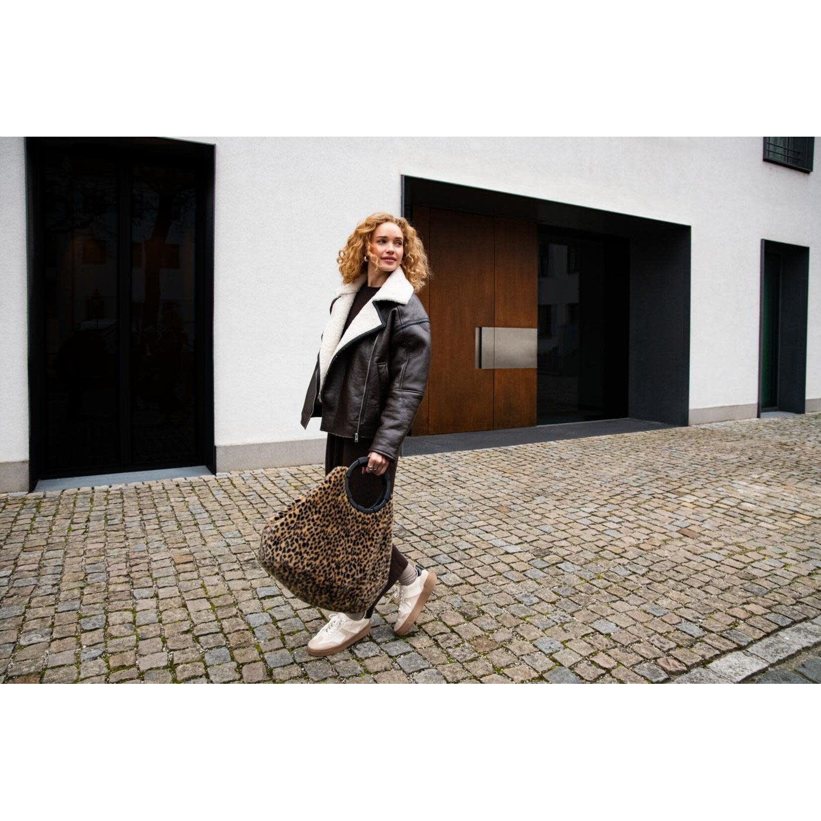 Reisenthel Reisenthel Loopbag Hobo Leo Fake Fur Reisenthel OP6072