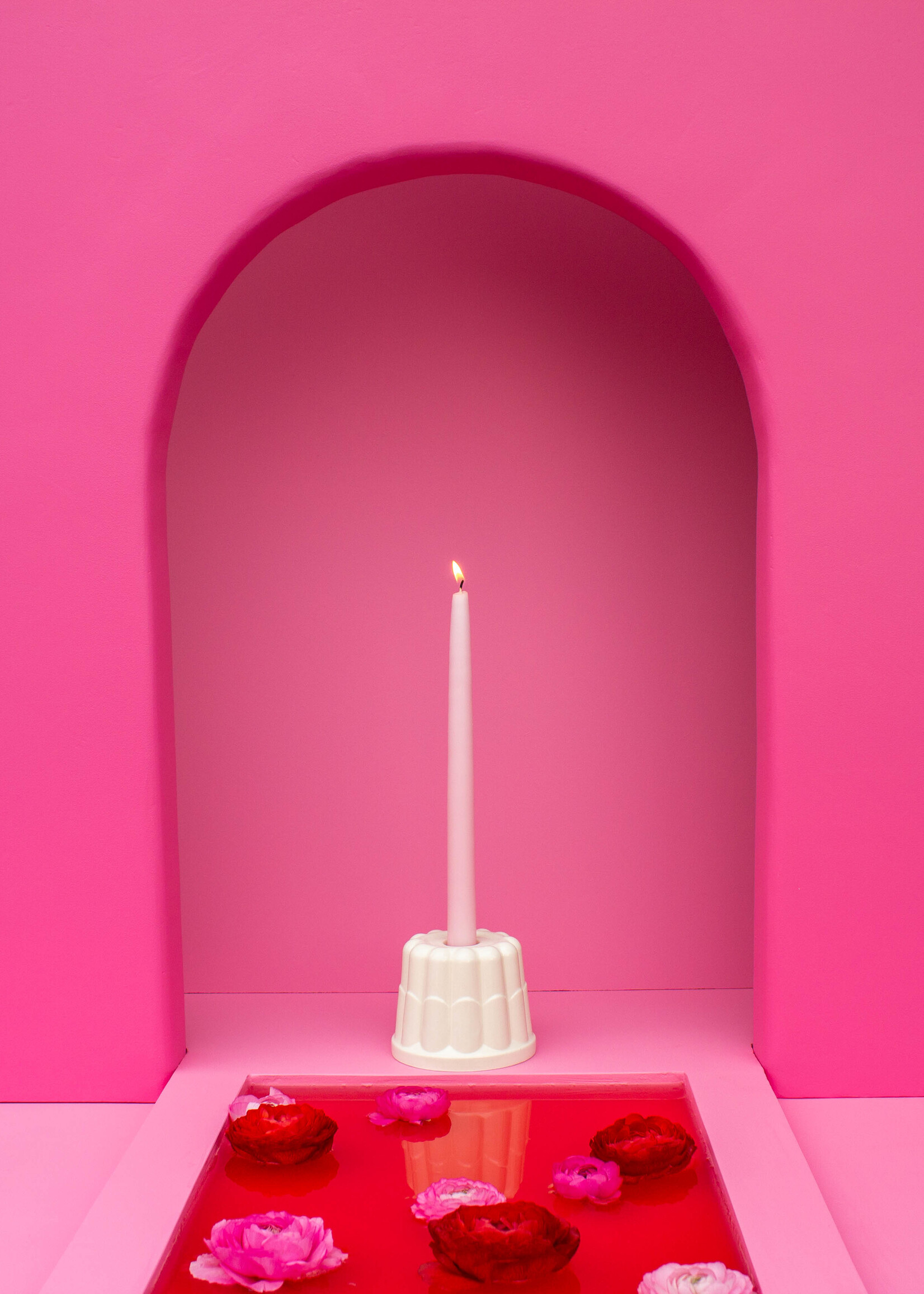 Aesthetic Studios Aesthetic Studios - Mona Love candle holder