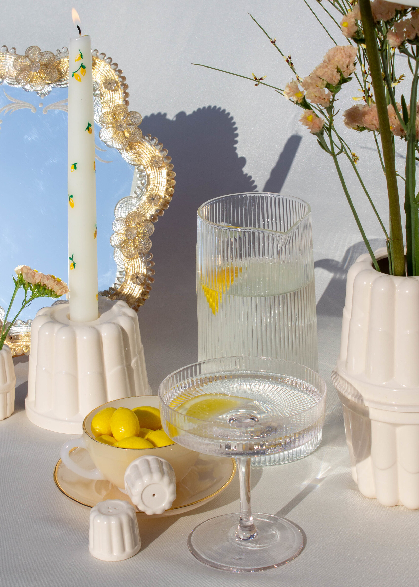 Aesthetic Studios Aesthetic Studios - Mona Love candle holder