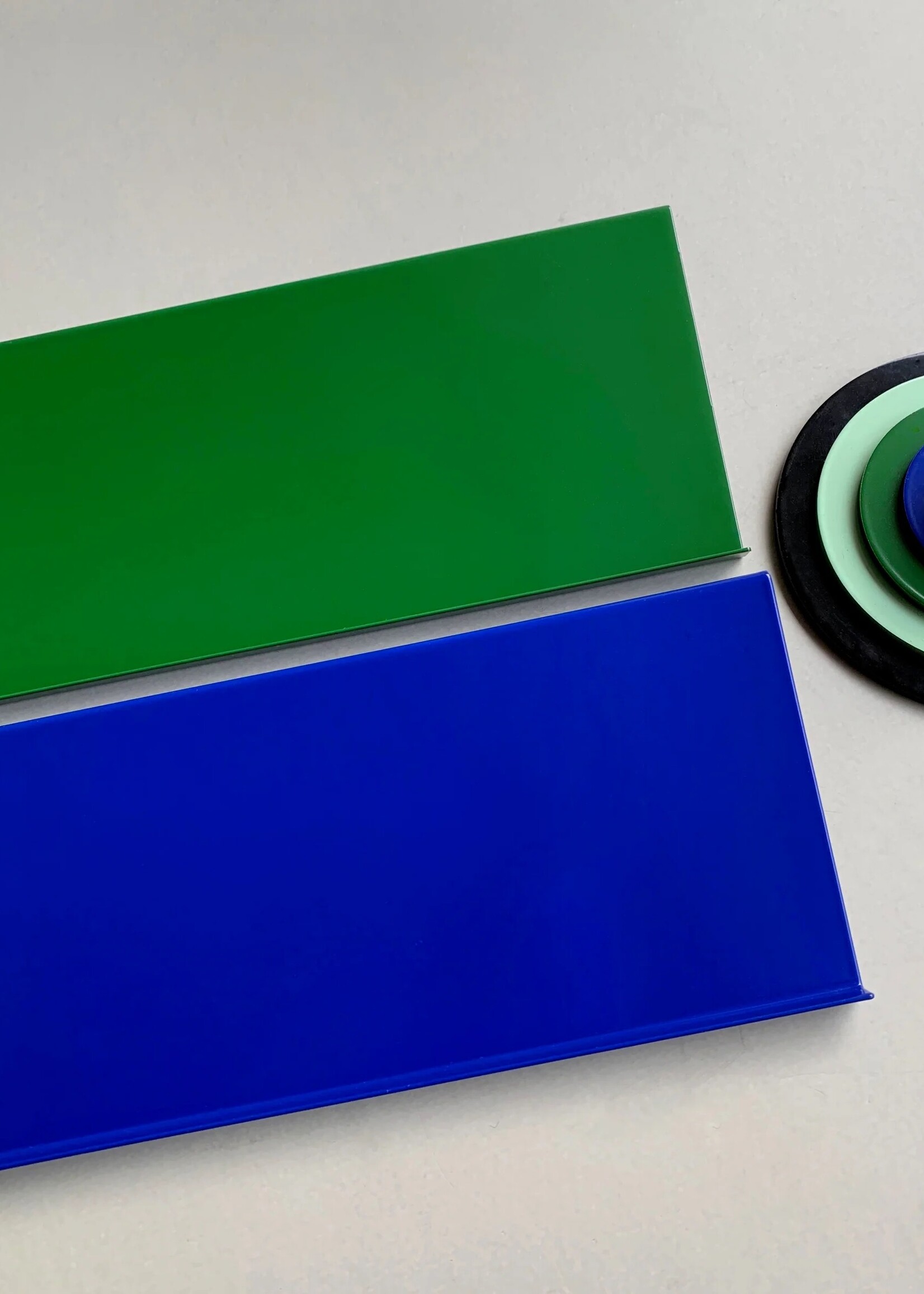 Kolor Kolor - Z Shelf - Ultramarine blue
