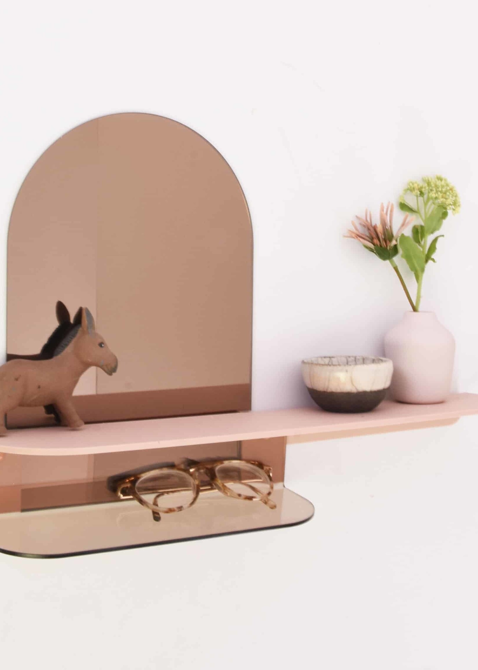 Harm & Elke Harm & Elke - Wandspiegel + plank - Smoke/Nude