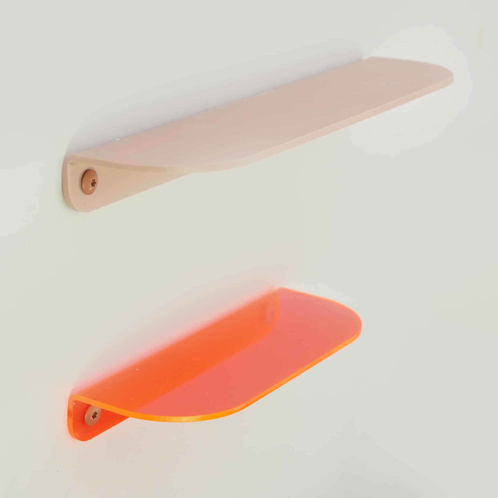 Harm & Elke Harm & Elke - Wandplankje Acryl - Neon Oranje