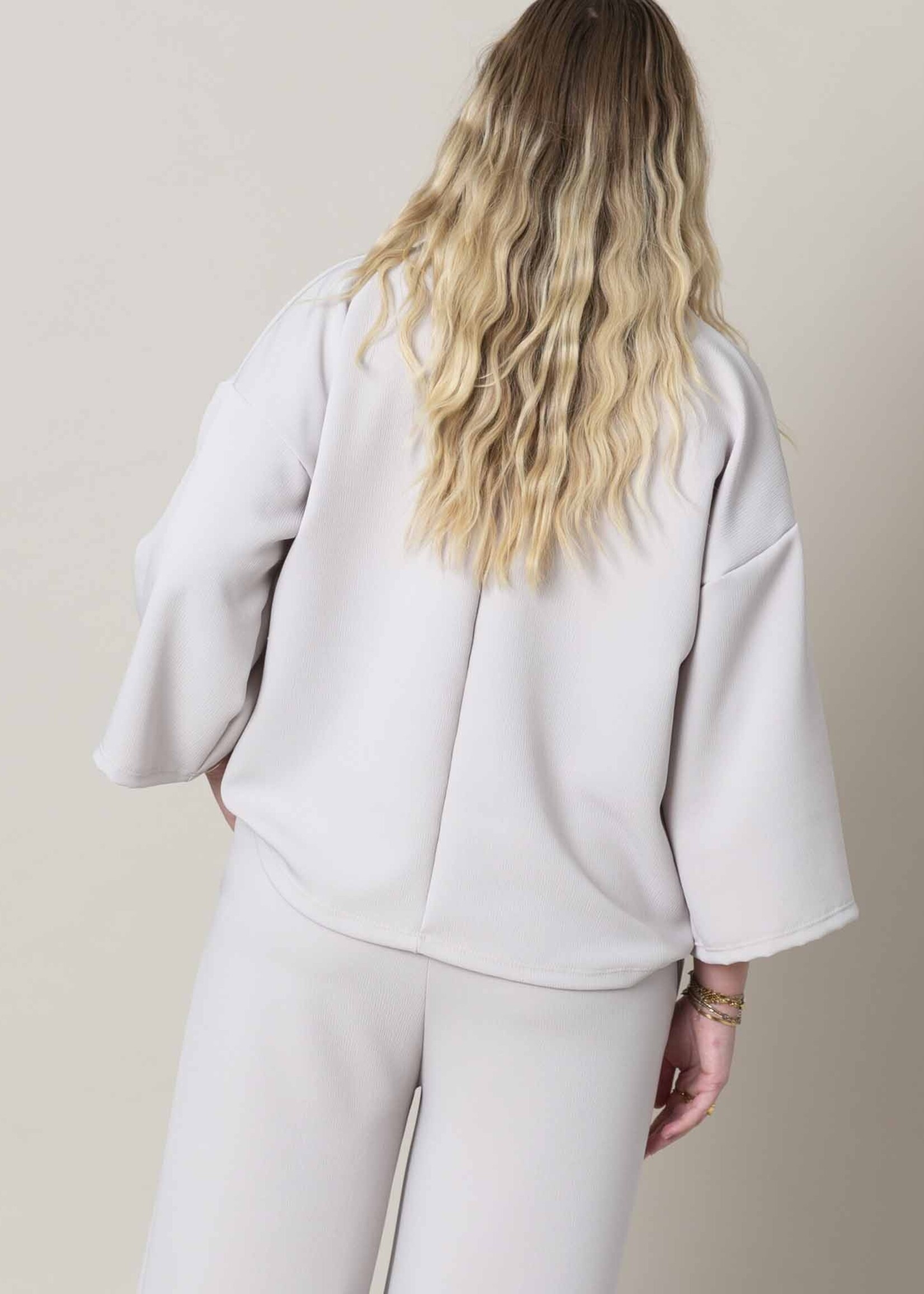 Cé Cé Official - Collar Top - Creme (suit)