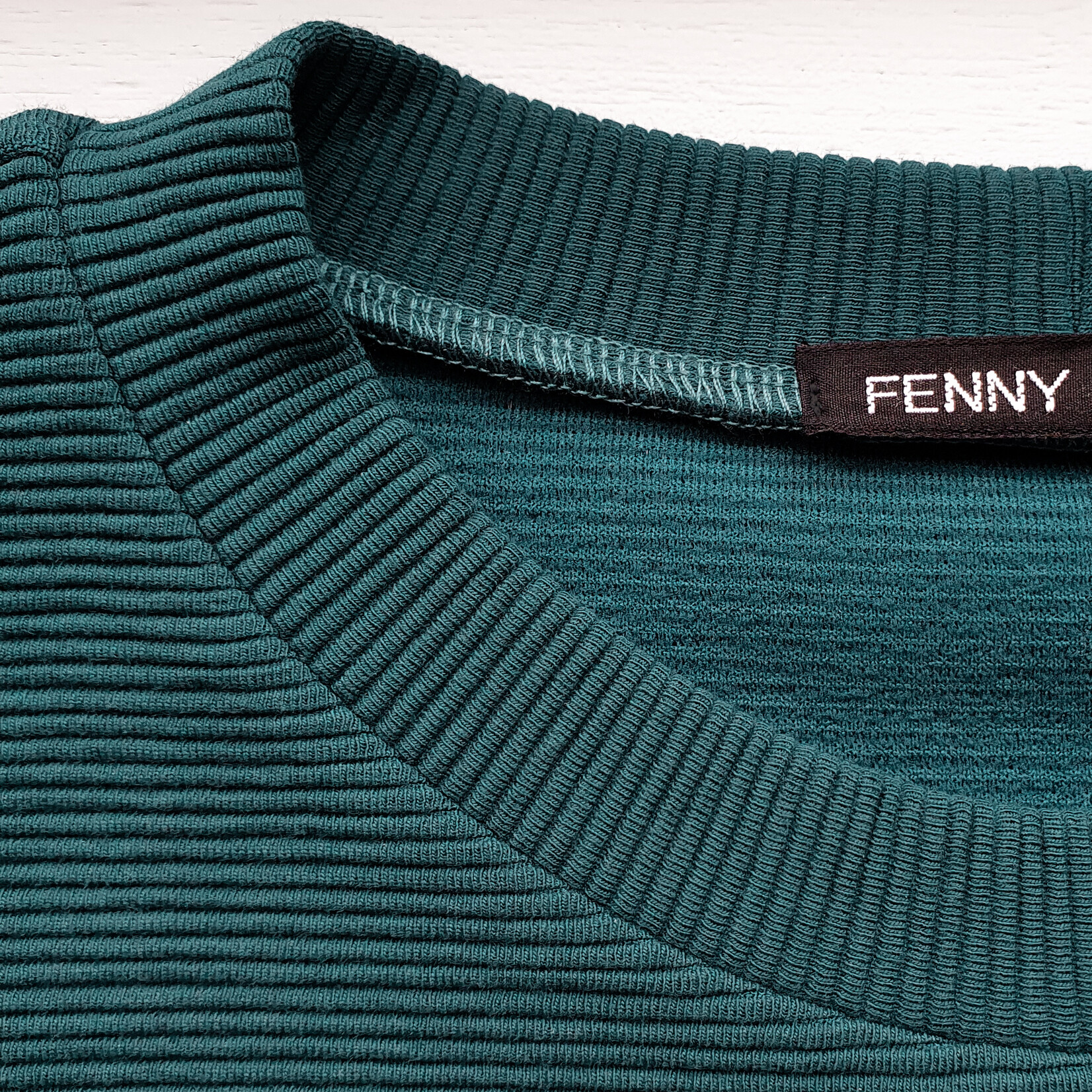 Fenny Faber Fenny Faber - Rib jersey oversized sweater met plooi - Groen