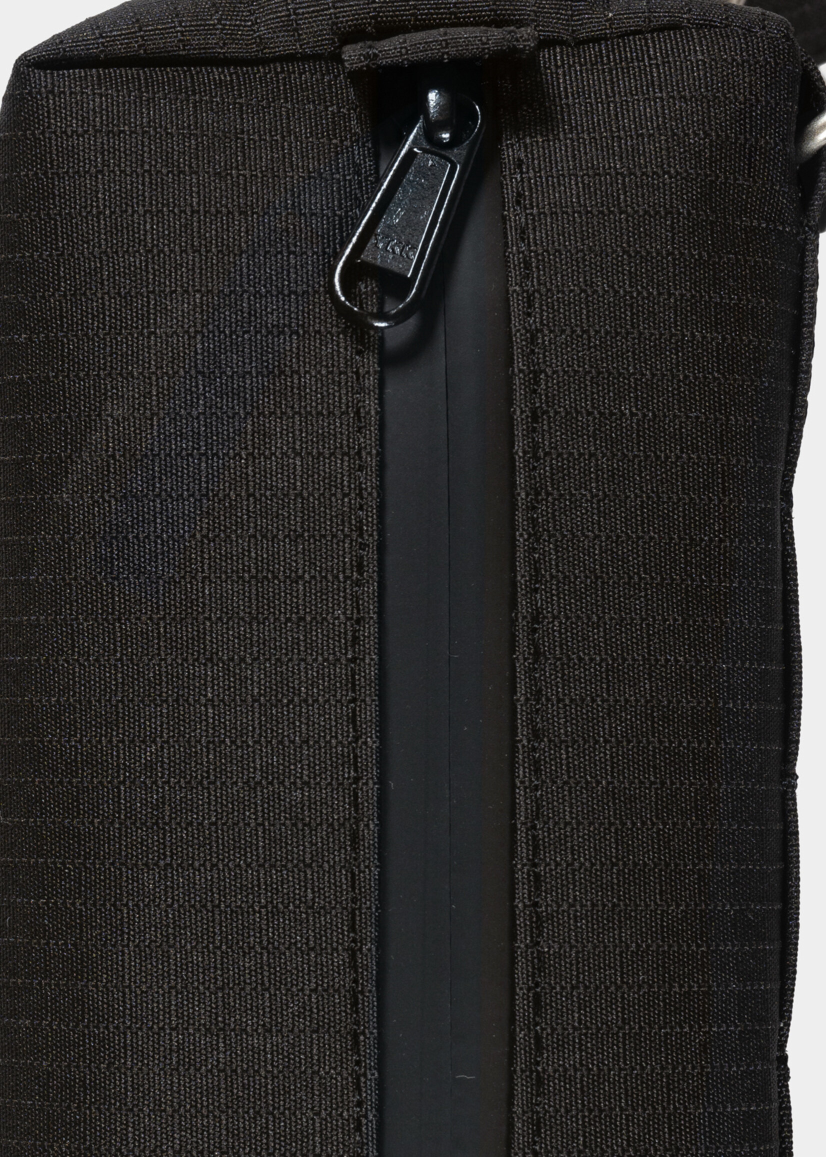 Susan Bijl Susan Bijl - Bum Bag (SHIFT) M Black & Key Blue