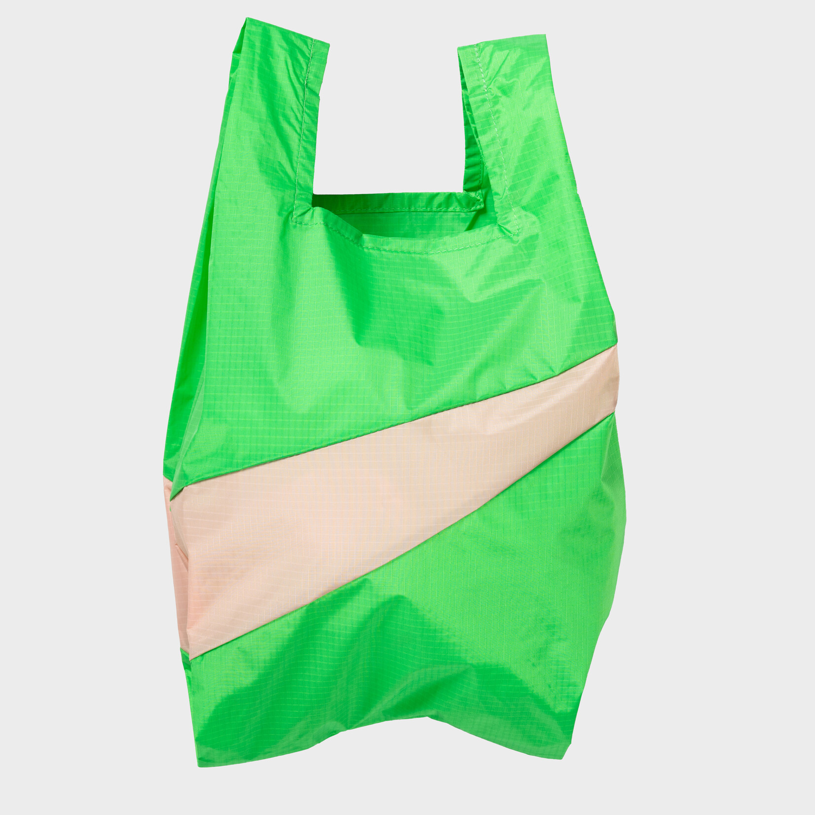 Susan Bijl Susan Bijl - Shopping Bag (AMPLIFY) Greenscreen & Tone