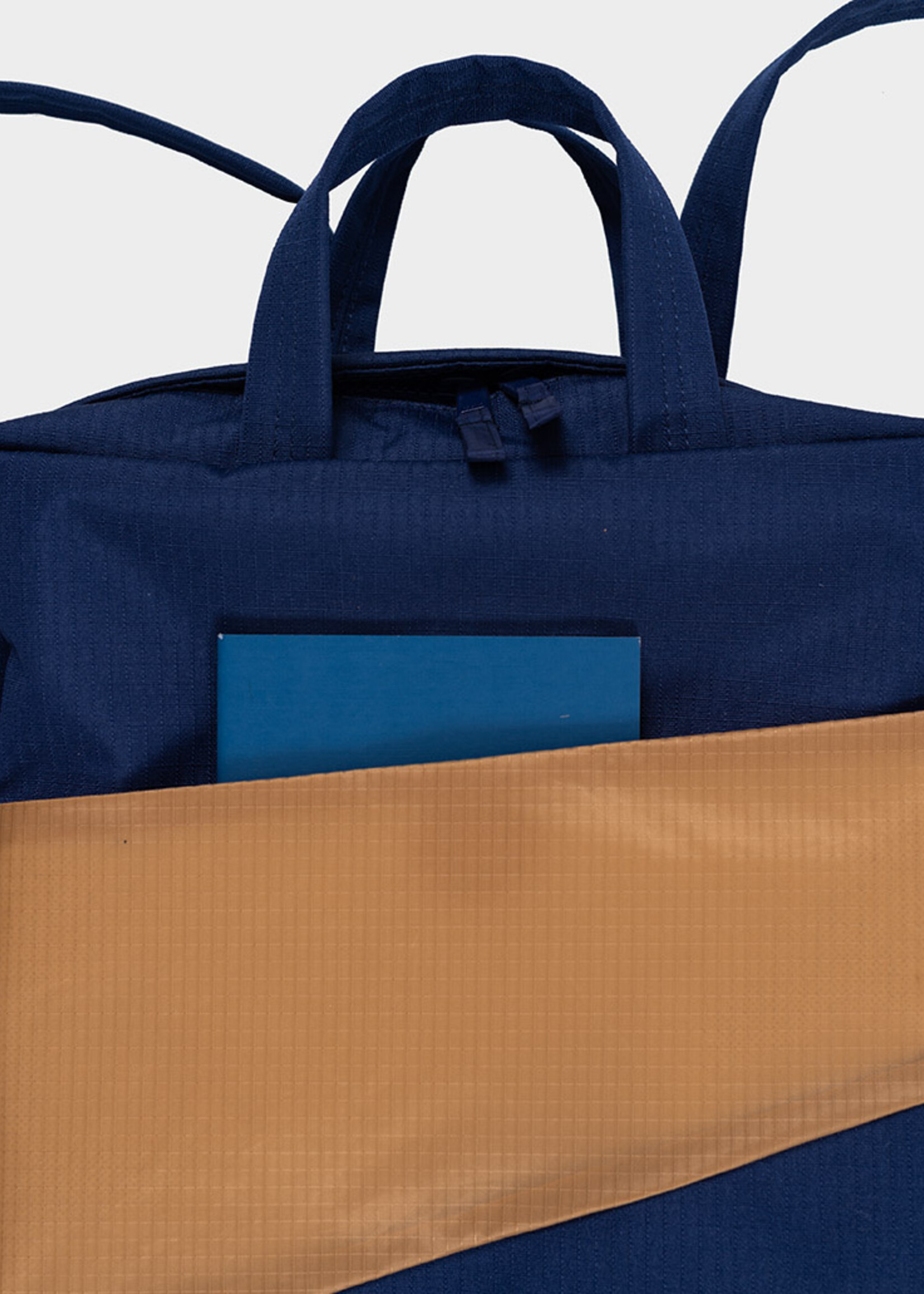 Susan Bijl Susan Bijl - The New Backpack - Navy & Camel (FOREVER)