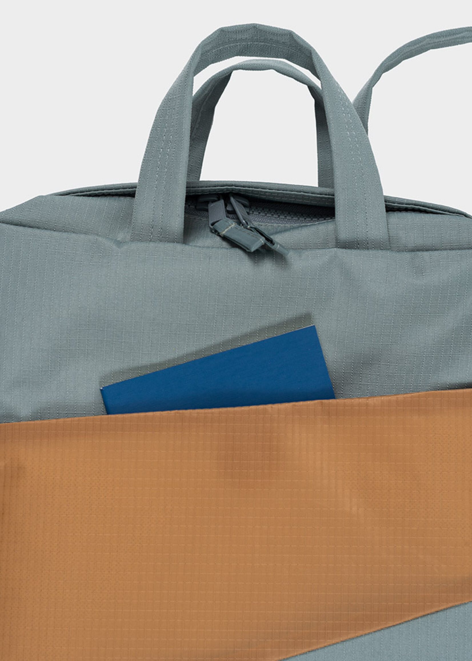 Susan Bijl Susan Bijl - The New Backpack - Grey & Camel (FOREVER)