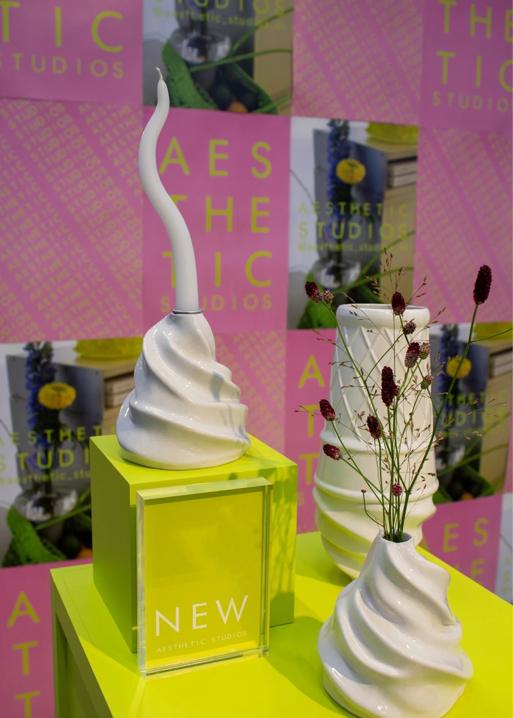 Aesthetic Studios Aesthetic Studios - Swirl Candle holder