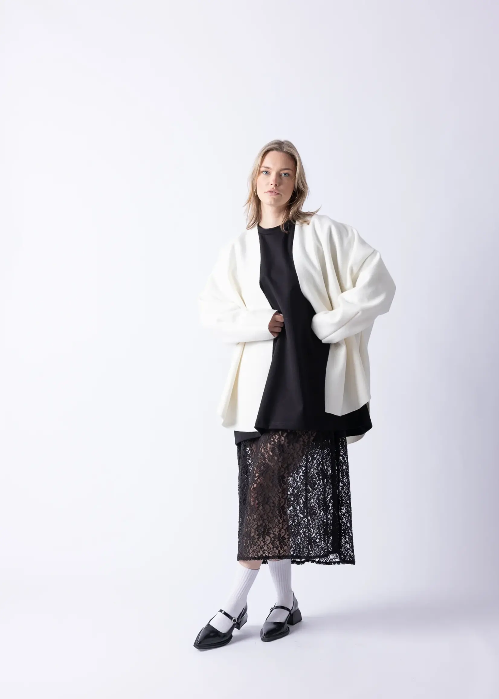 Cé Cé Official - Bomber Vest Long - White