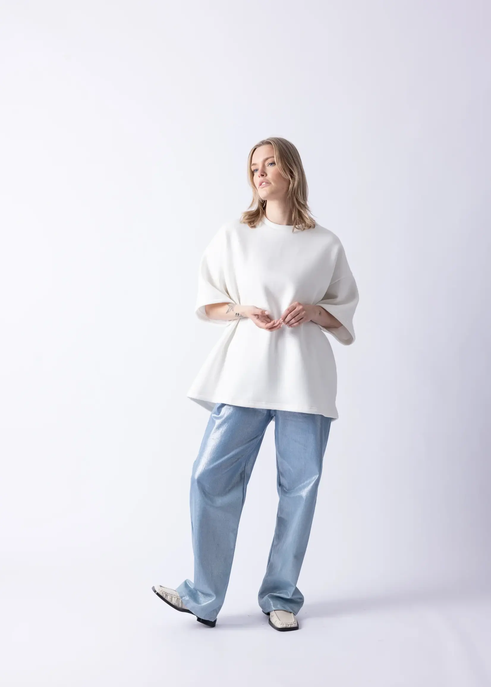 Cé Cé Official - Big T Sweat - White