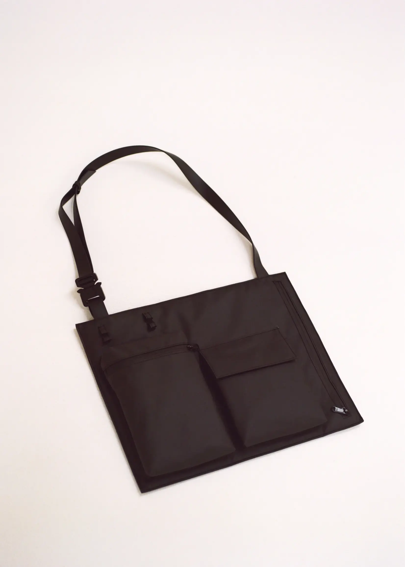 Ölend Ölend - SPU 1432 (13" + 14" laptop) - Zwart