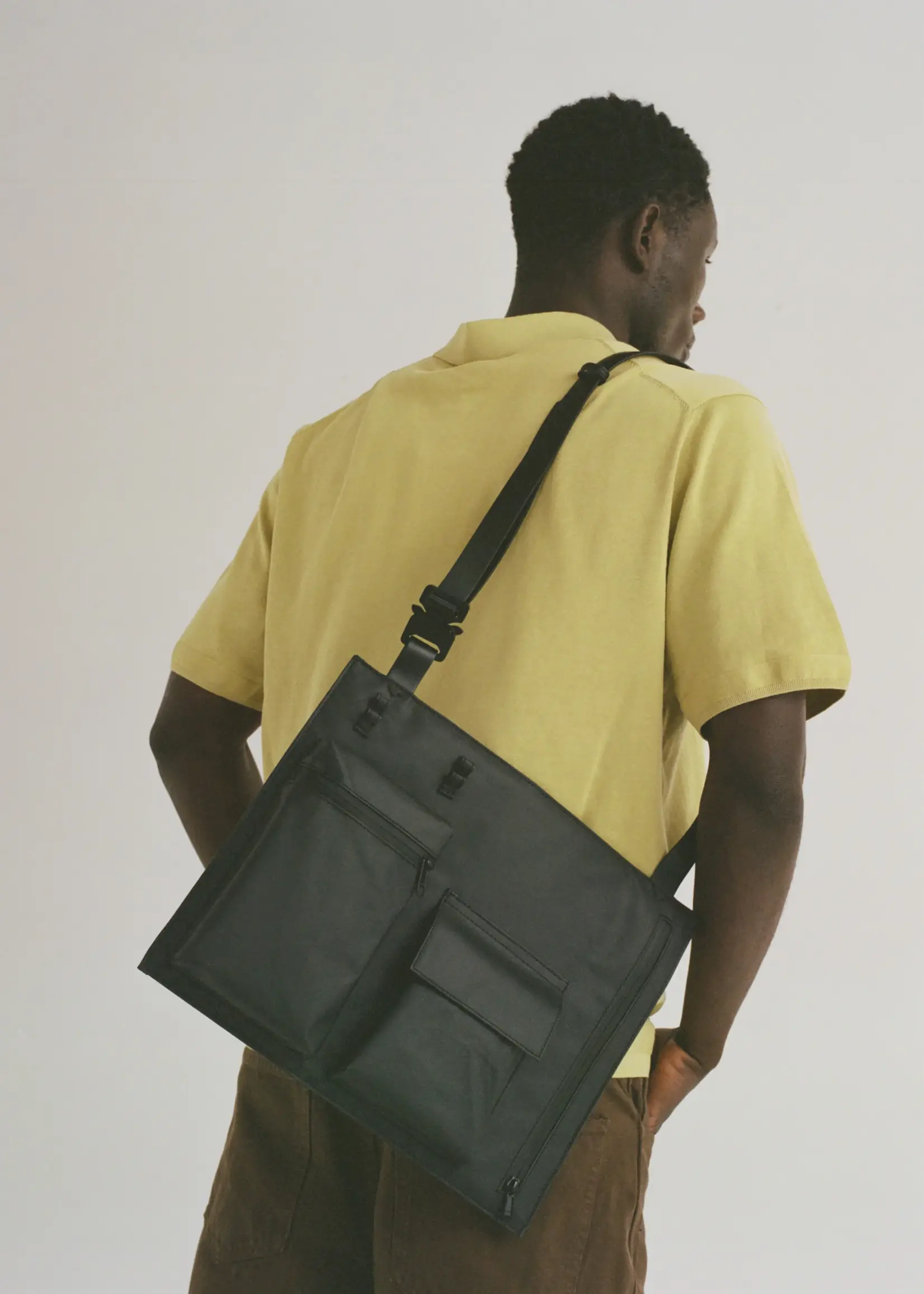 Ölend Ölend - SPU 1432 (13" + 14" laptop) - Zwart