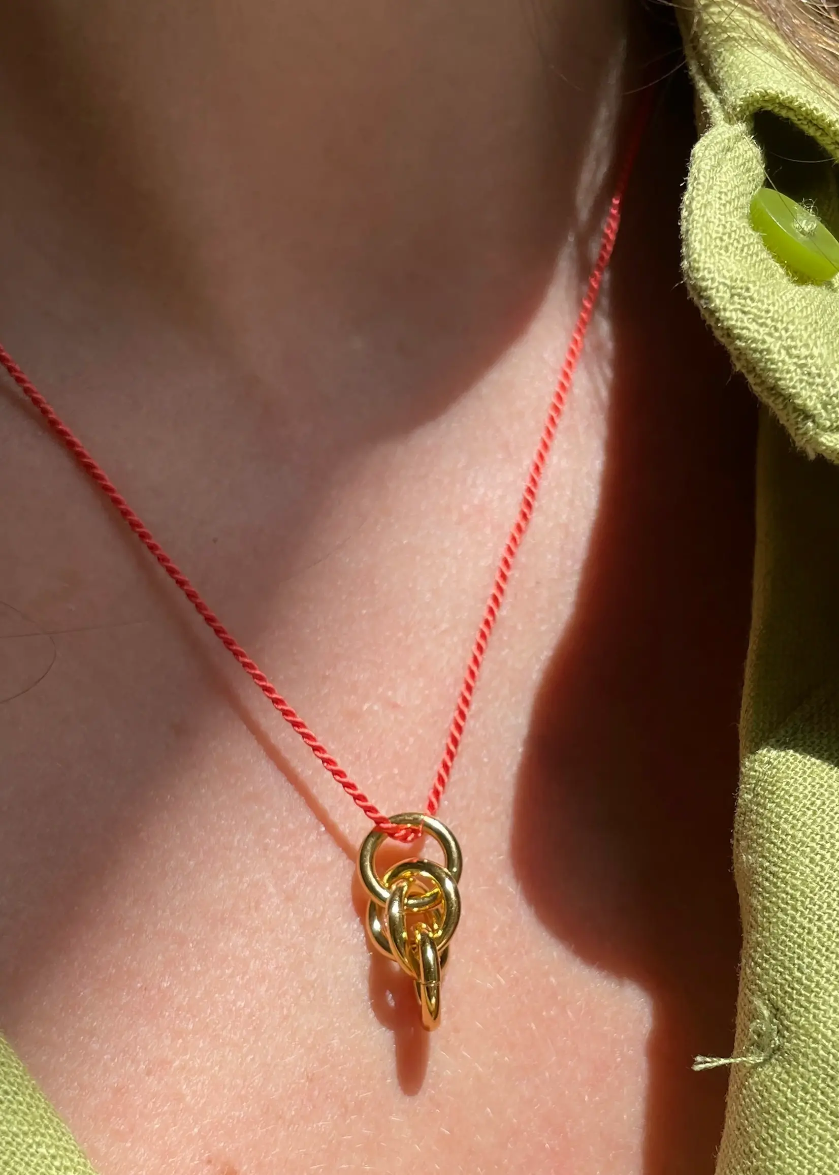 Charlotte Wooning Charlotte Wooning - Ketting Tie the Knot - Verguld