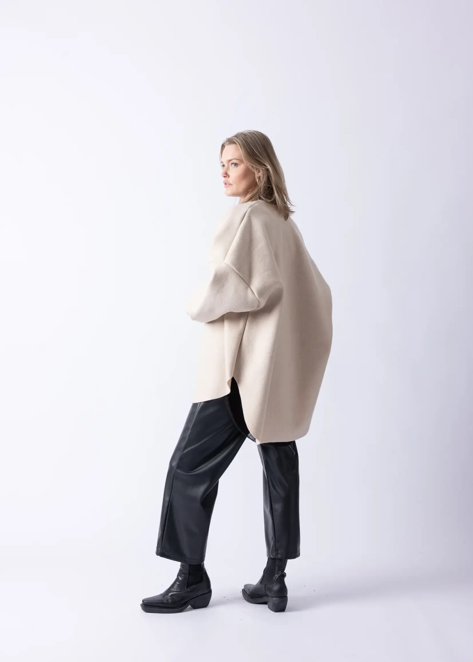 Cé Cé Official - Bomber Vest Long - Creme