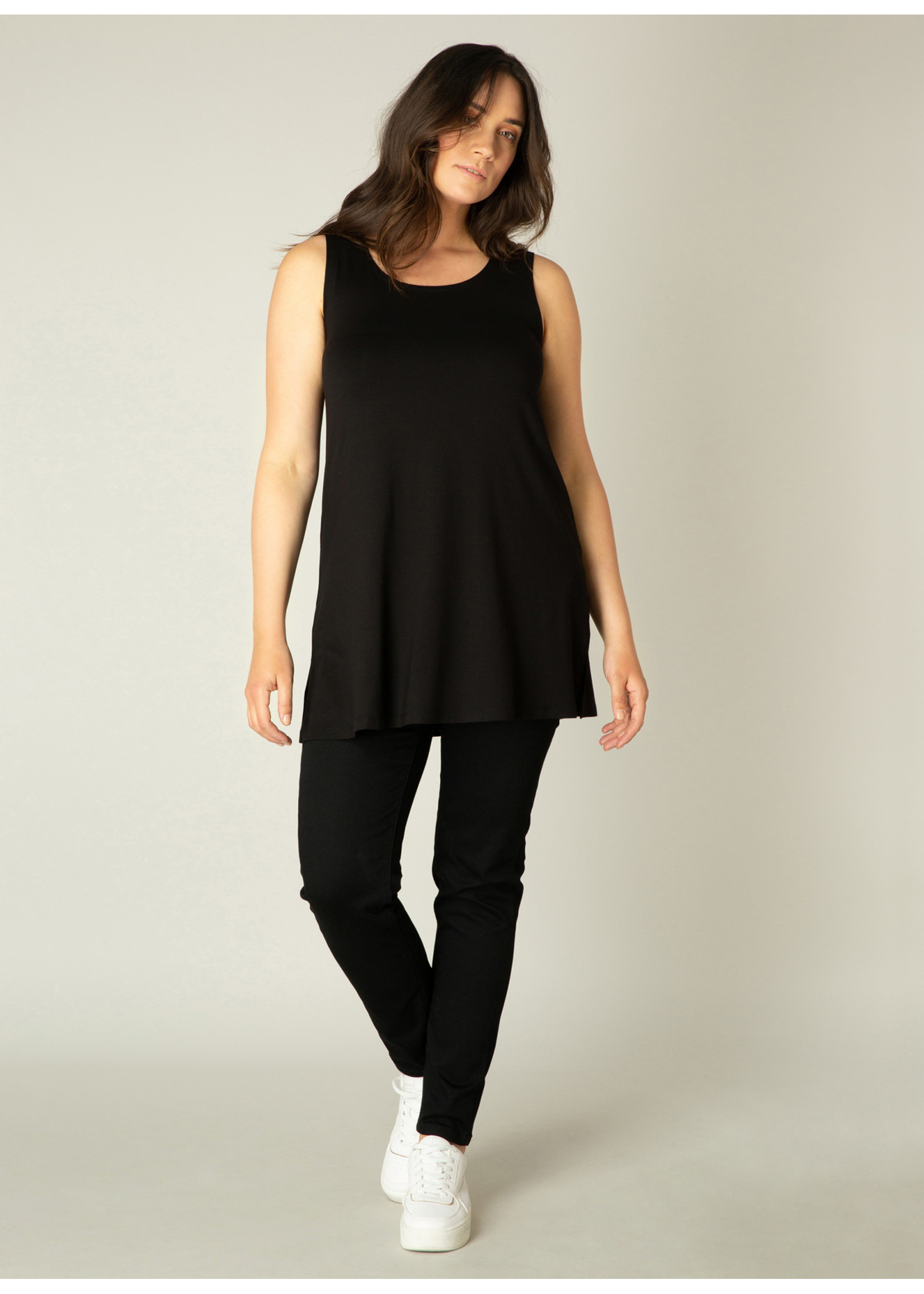 Base Level Curvy Base Level Curvy Abbigail 7000002