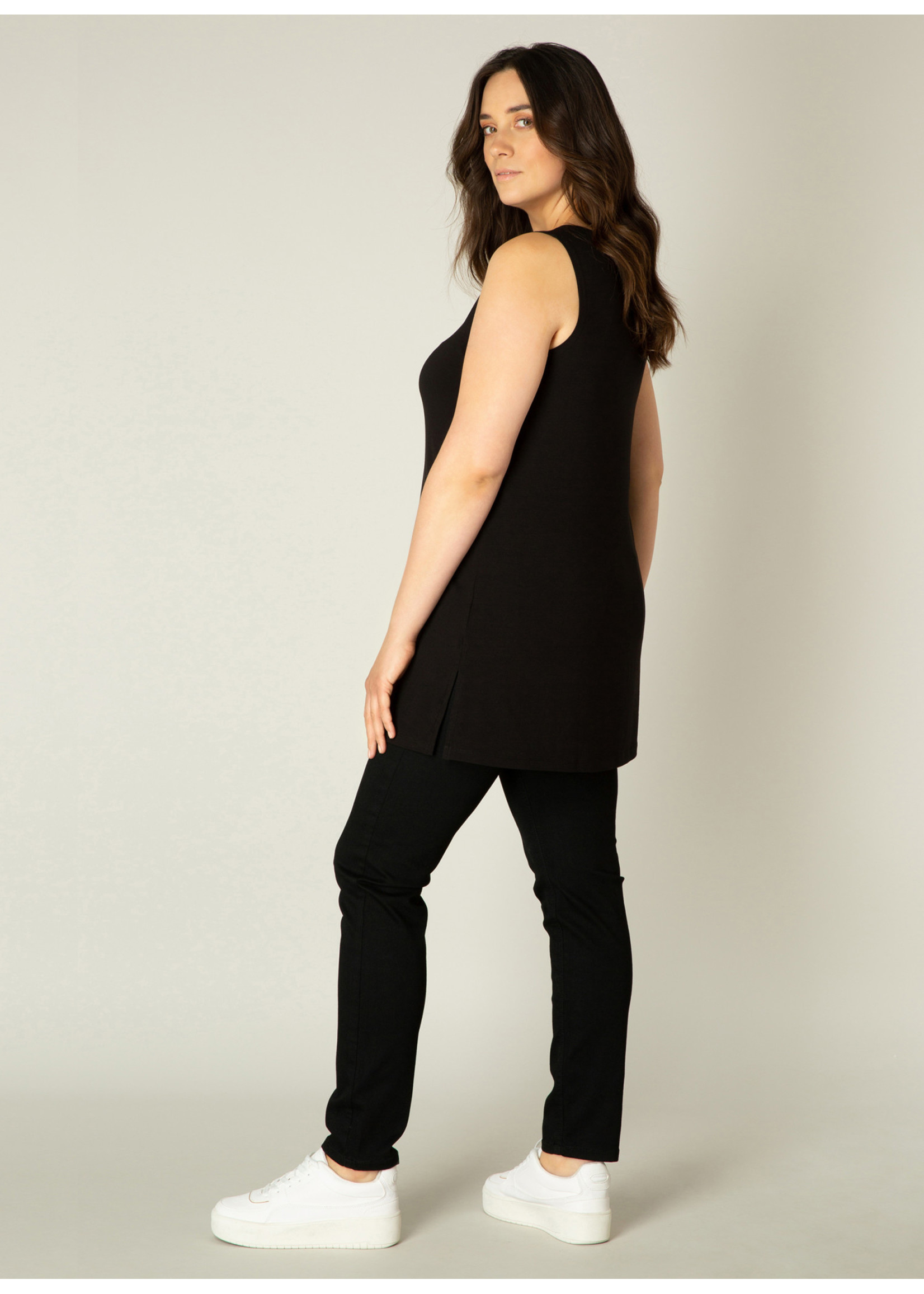 Base Level Curvy Base Level Curvy Abbigail 7000002