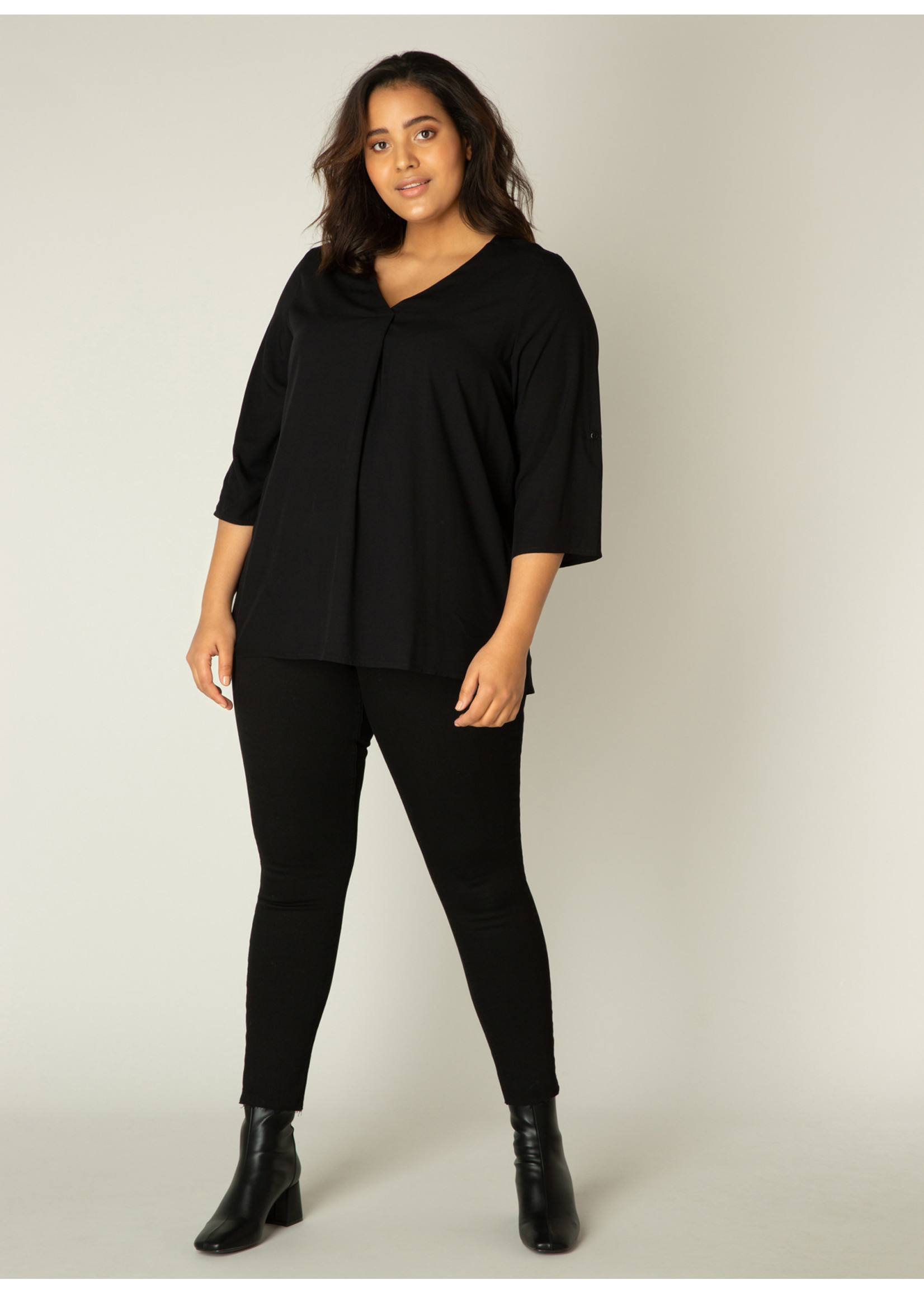Base Level Curvy Base Level Curvy Yanina 7000090