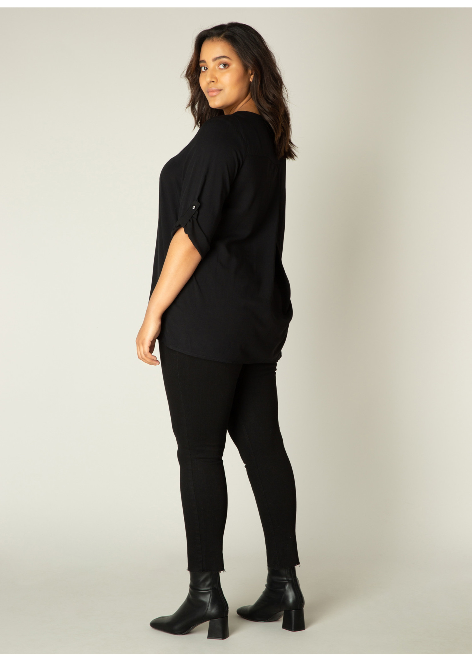Base Level Curvy Base Level Curvy Yanina 7000090