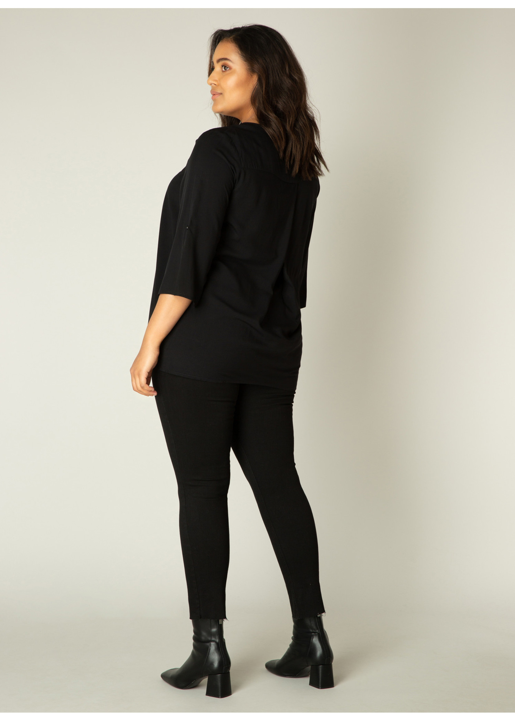 Base Level Curvy Base Level Curvy Yanina 7000090