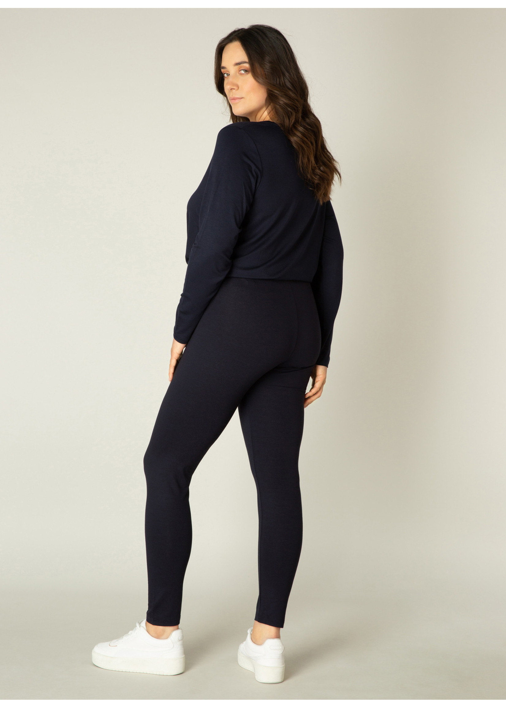 Base Level Curvy Base Level Curvy Andrea 7000026