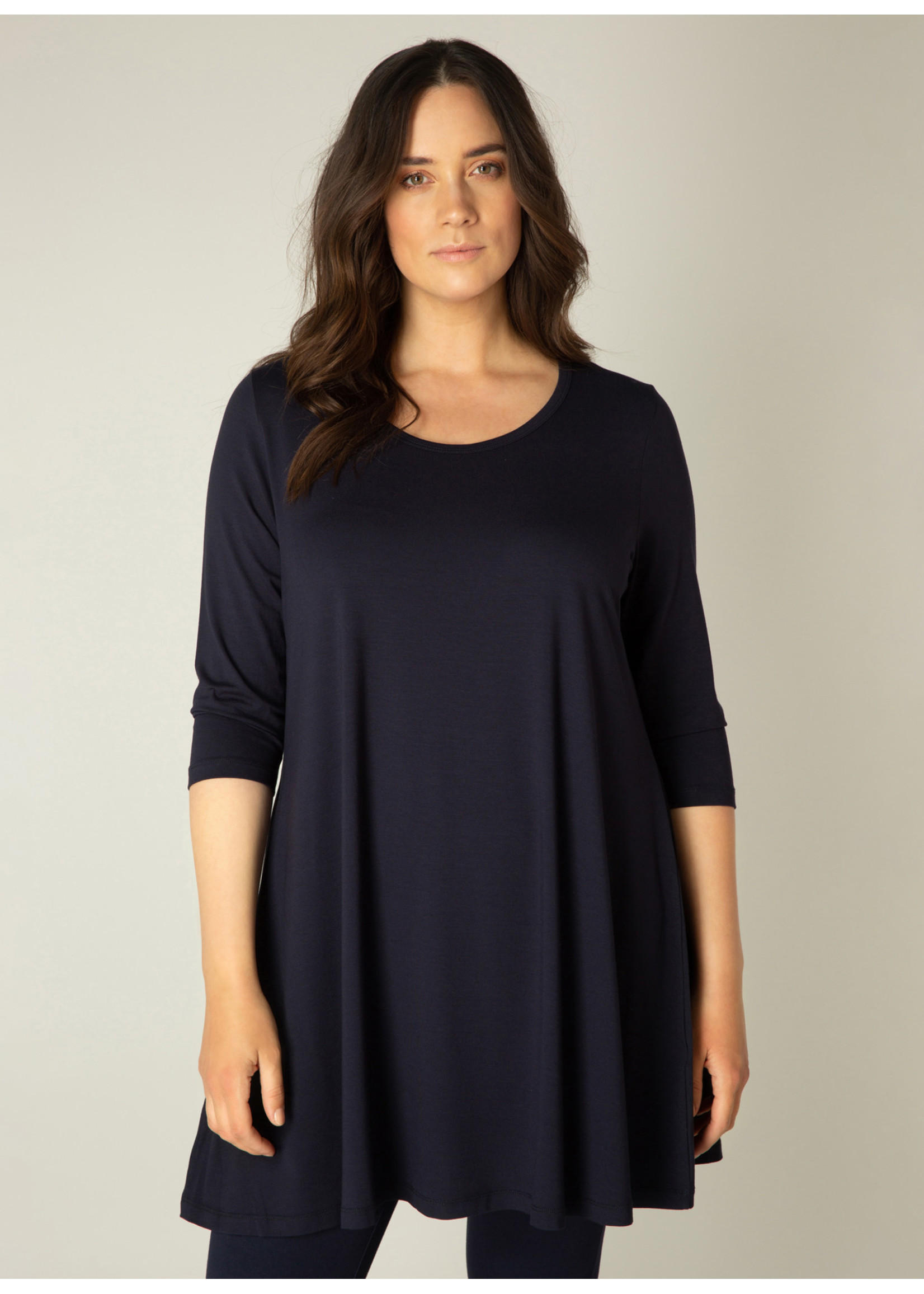 Base Level Curvy Base Level Curvy Aria 7000029