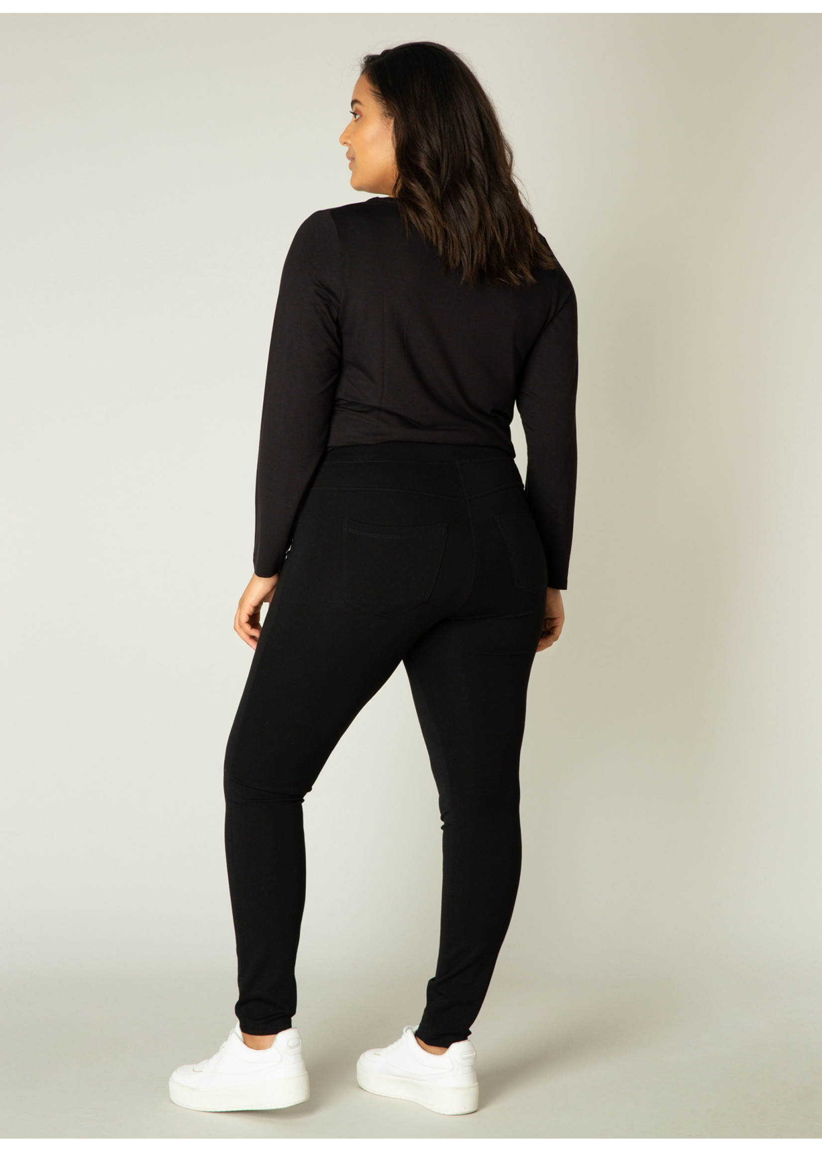 Base Level Curvy Base Level Curvy Arnika 7000005
