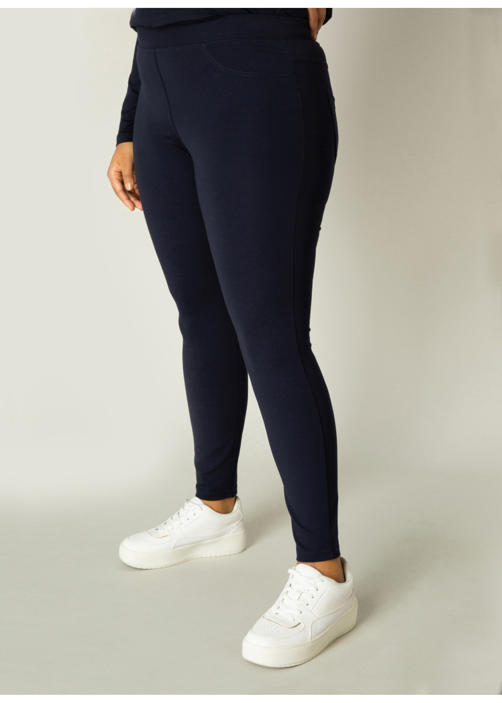 Base Level Curvy Base Level Curvy Arnika 7000005