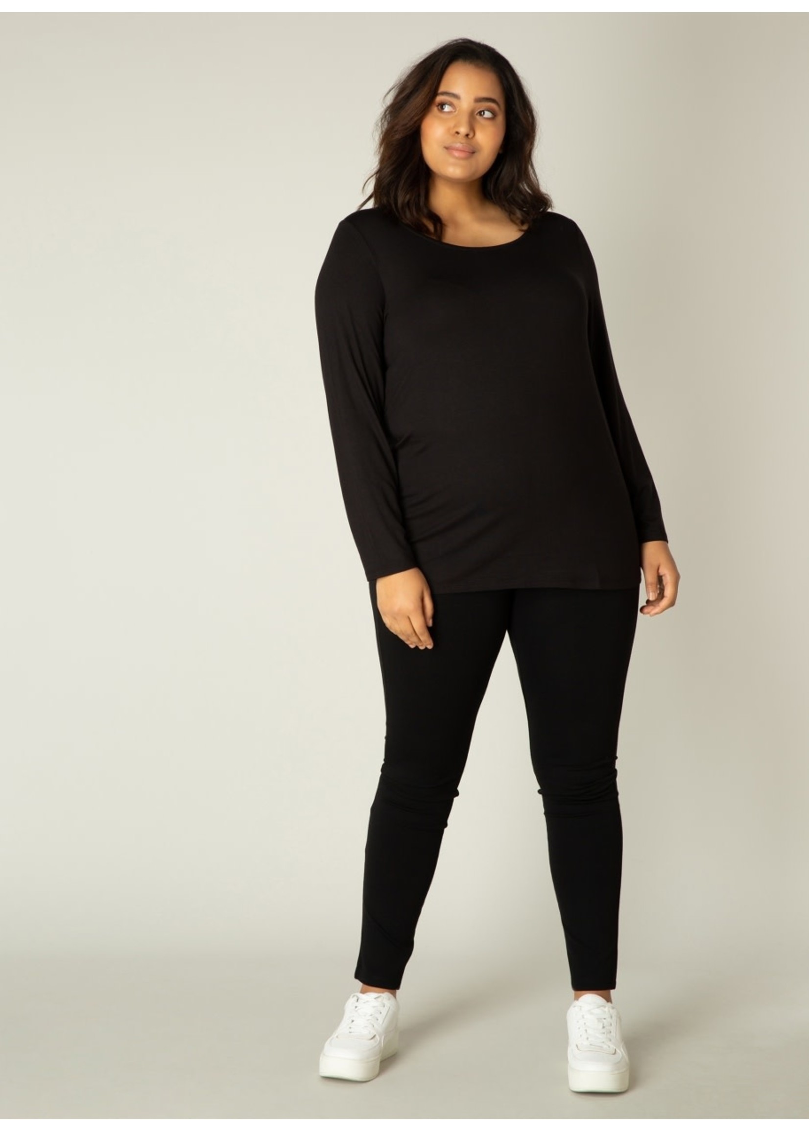 Base Level Curvy Base Level Curvy Aso 7000046