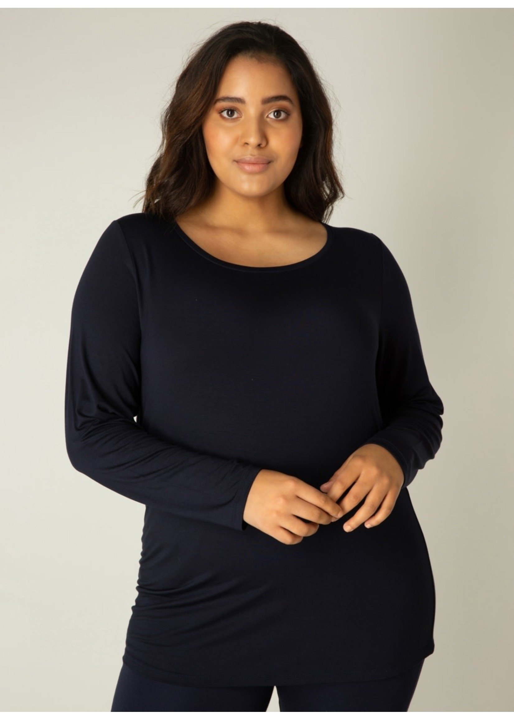 Base Level Curvy Base Level Curvy Aso 7000046