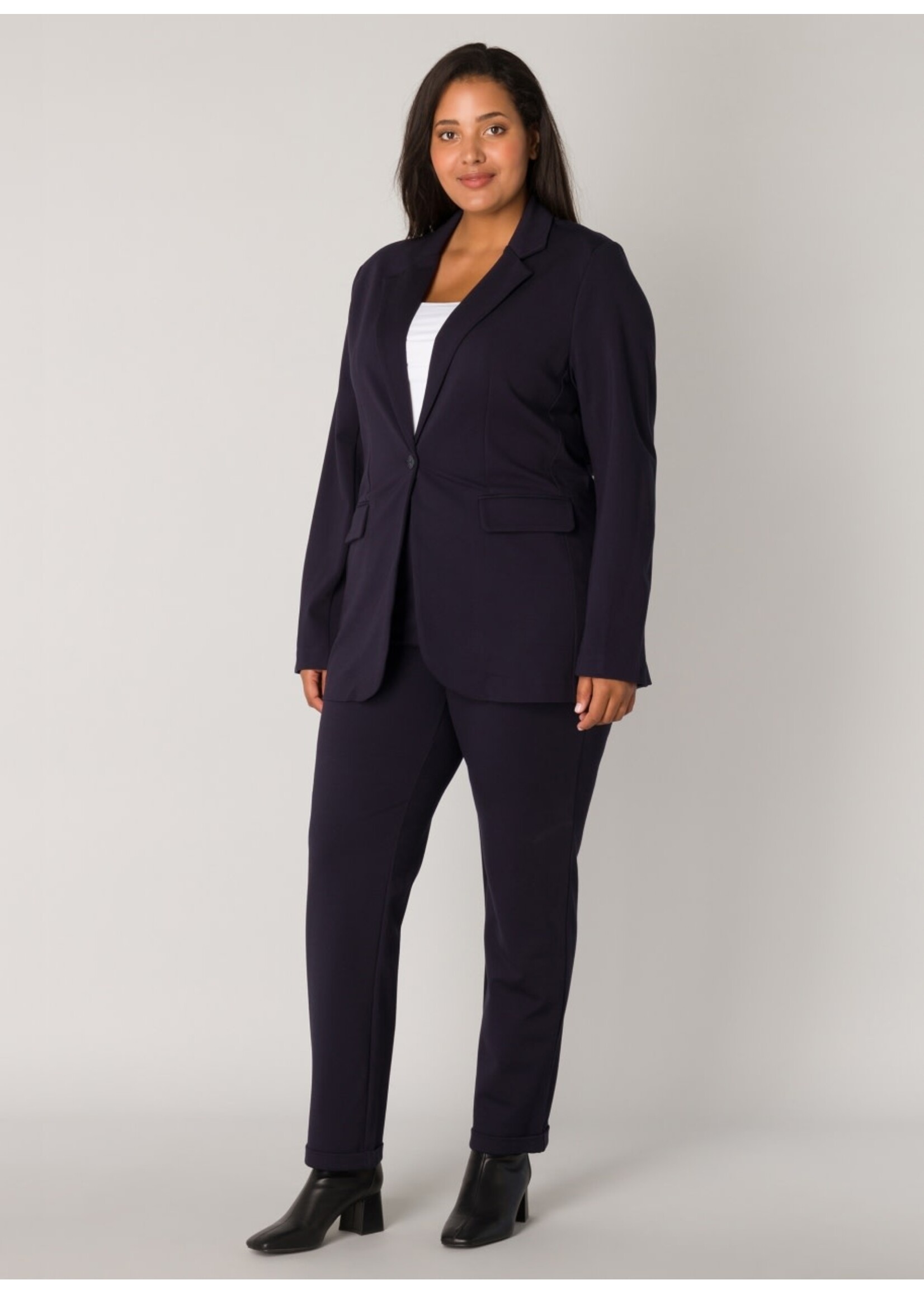 Base Level Curvy Base Level Curvy Yacey 7000080