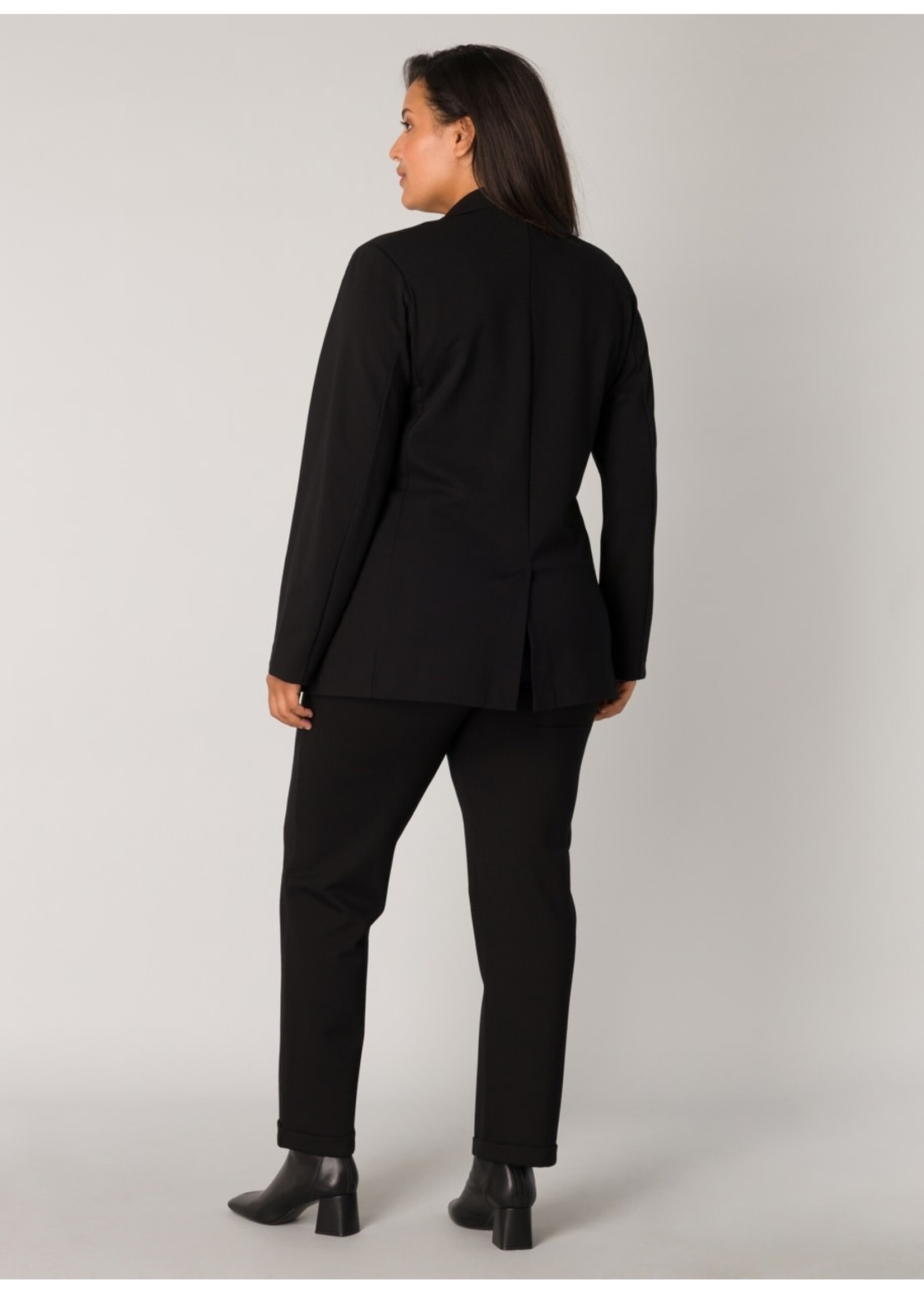 Base Level Curvy Base Level Curvy Yacey 7000080