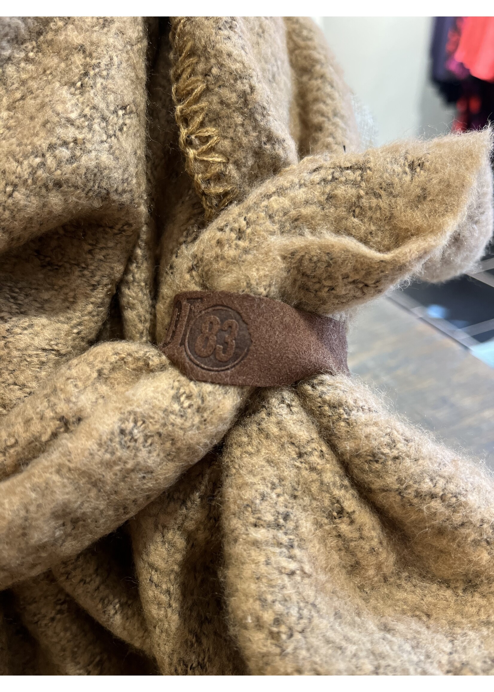 lot83 Lot83 shawl Nina