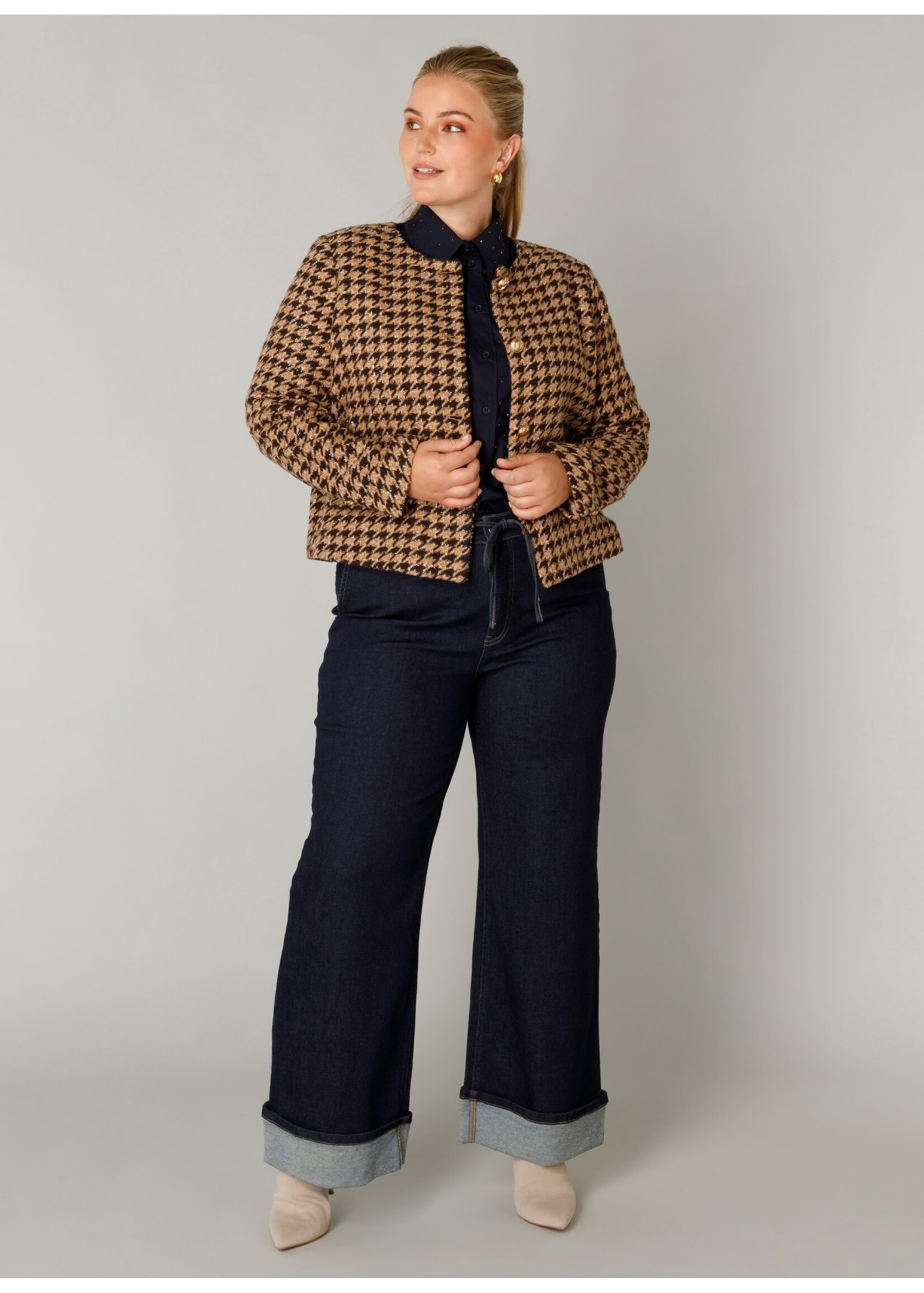 Yest Curve Yesta A005687 25.2.1