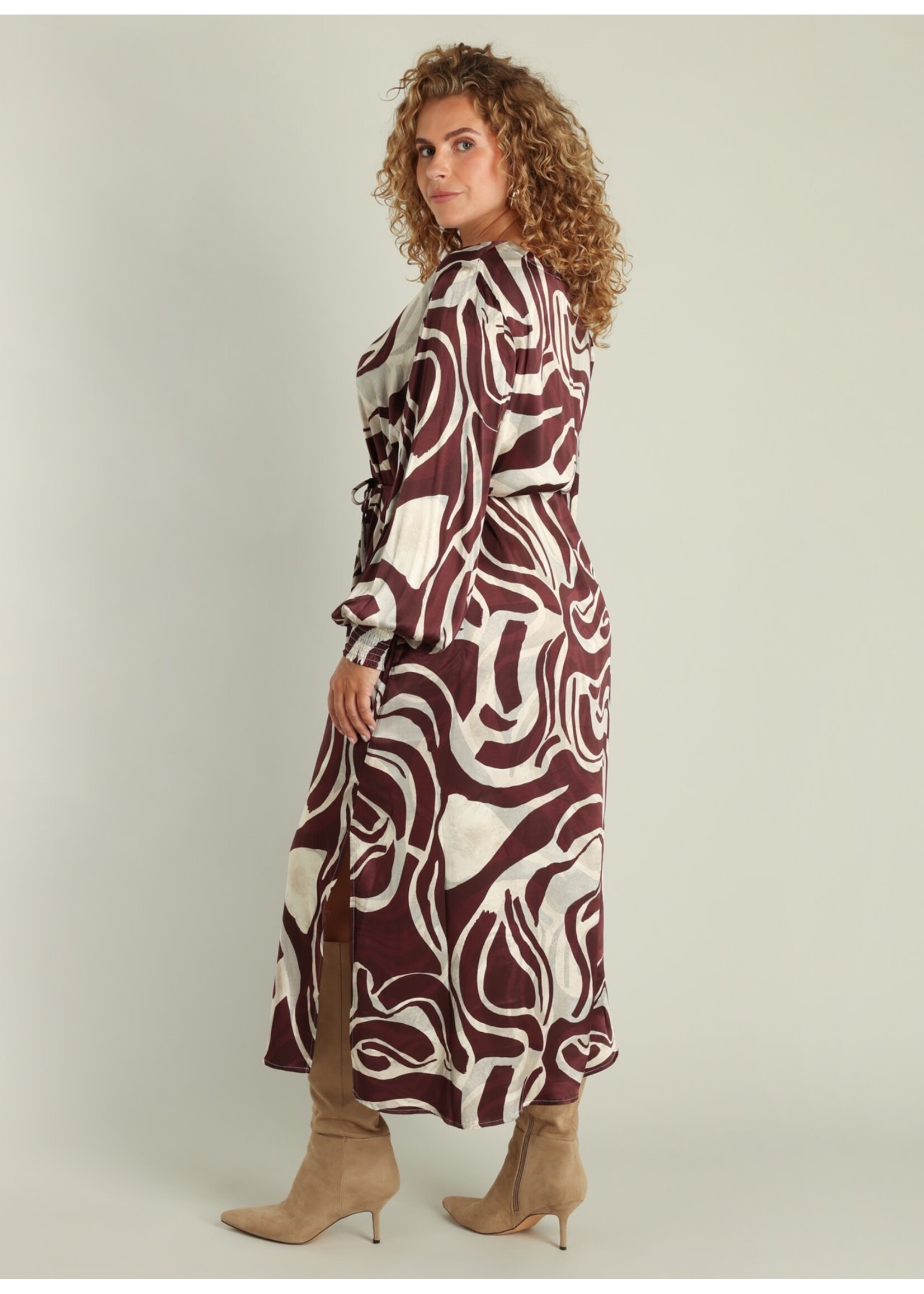 Yest Curve Yest Curve A005980 25.2.2