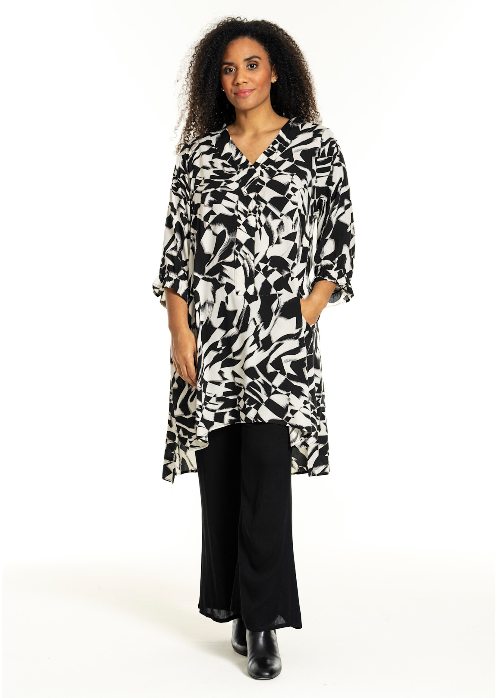 Studio Studio S251841 25.1.1