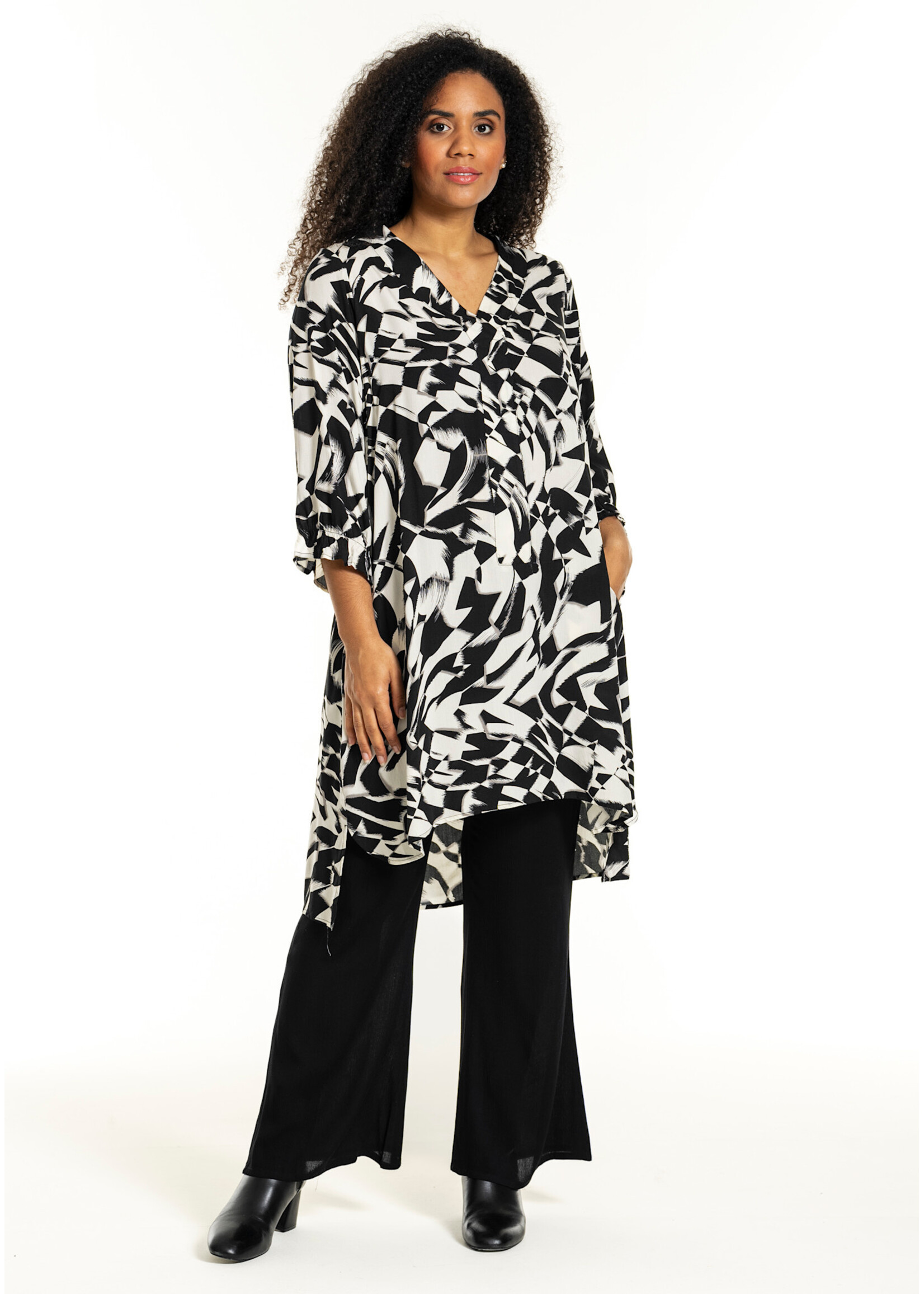 Studio Studio S251841 25.1.1