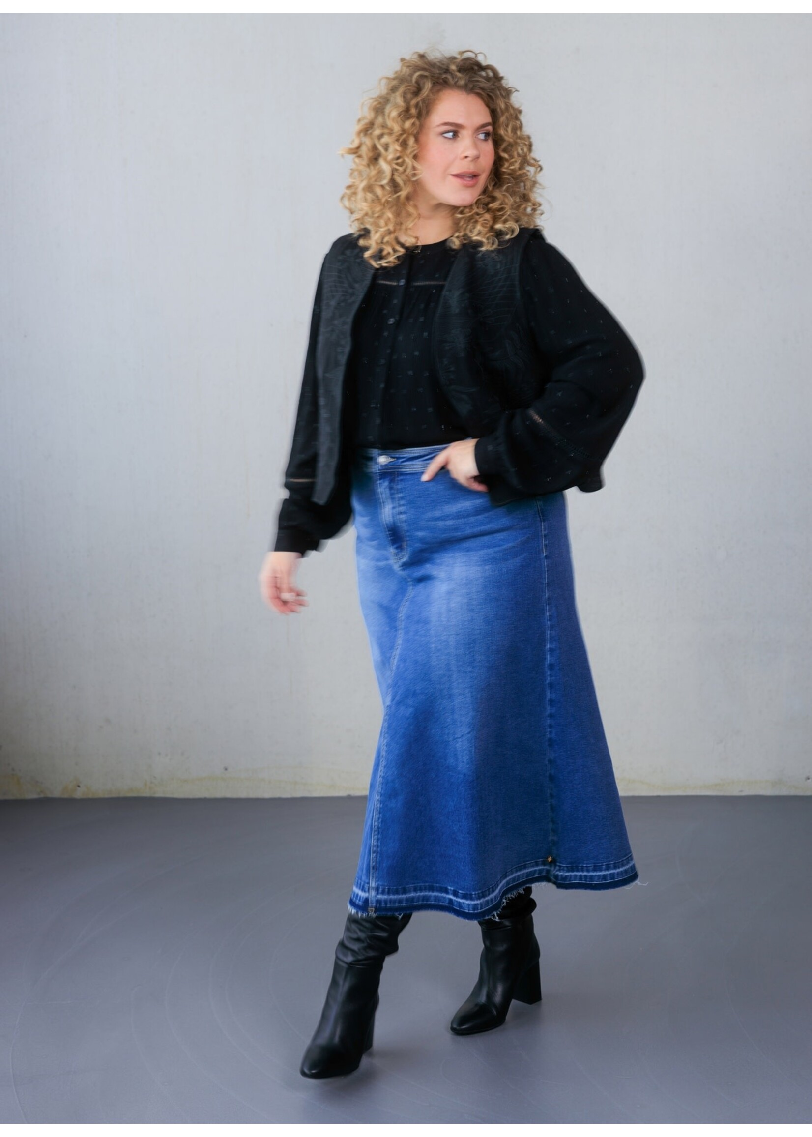 Yest Curve Yesta A005782 25.2.2