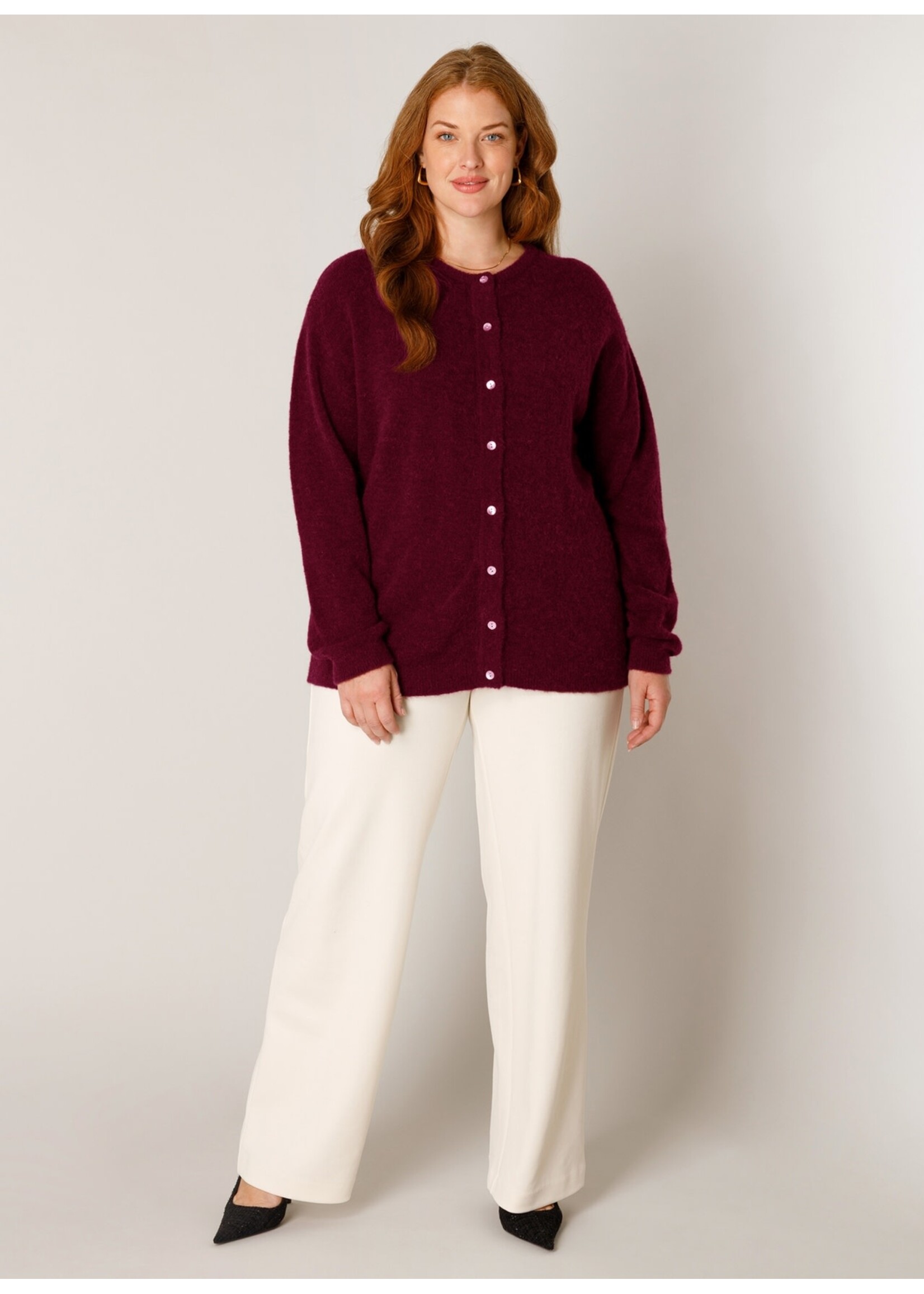 Base Level Curvy Base Level Curvy Yulia 7000122 26.2.1