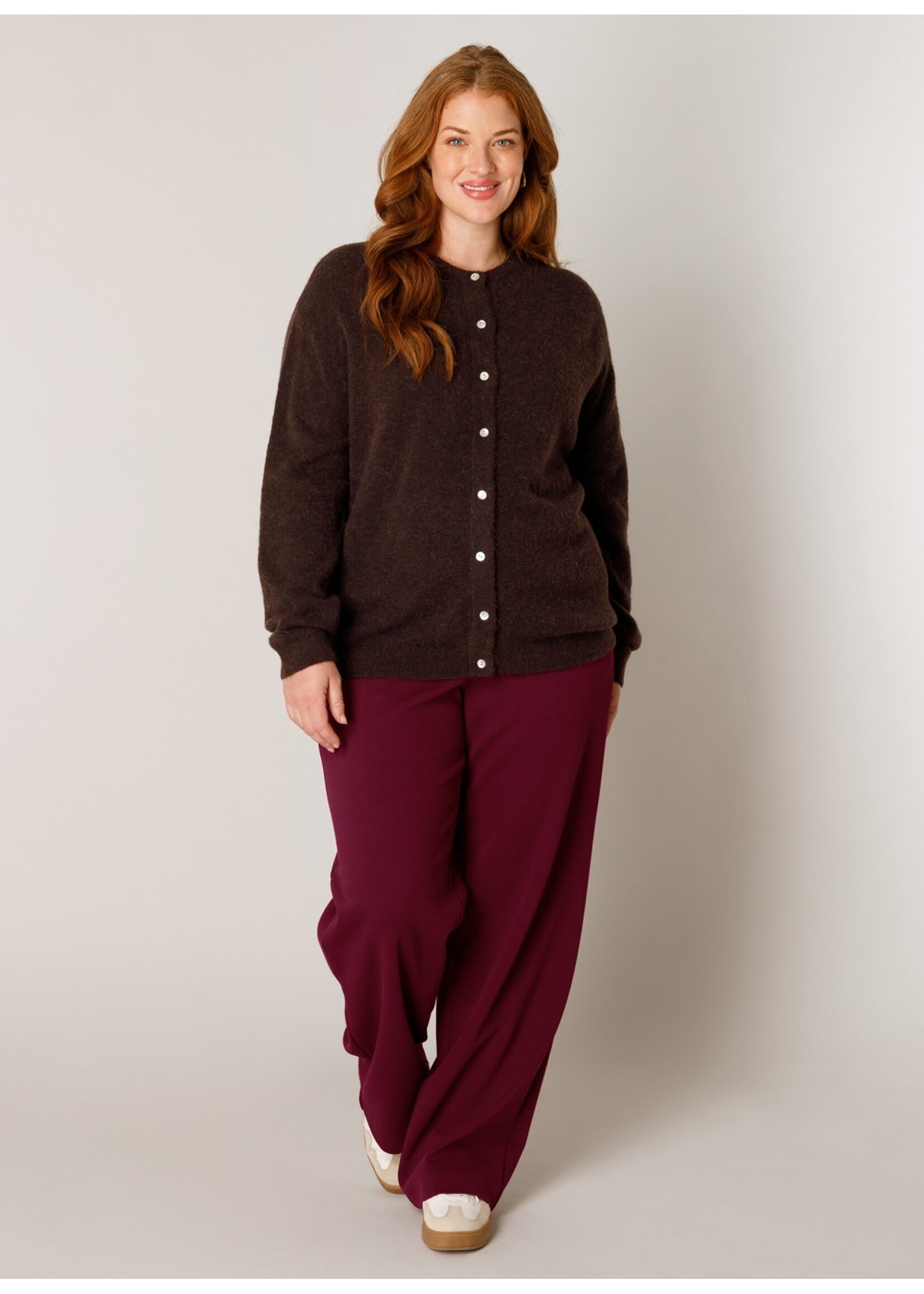 Base Level Curvy Base Level Curvy Yulia 7000122 26.2.1