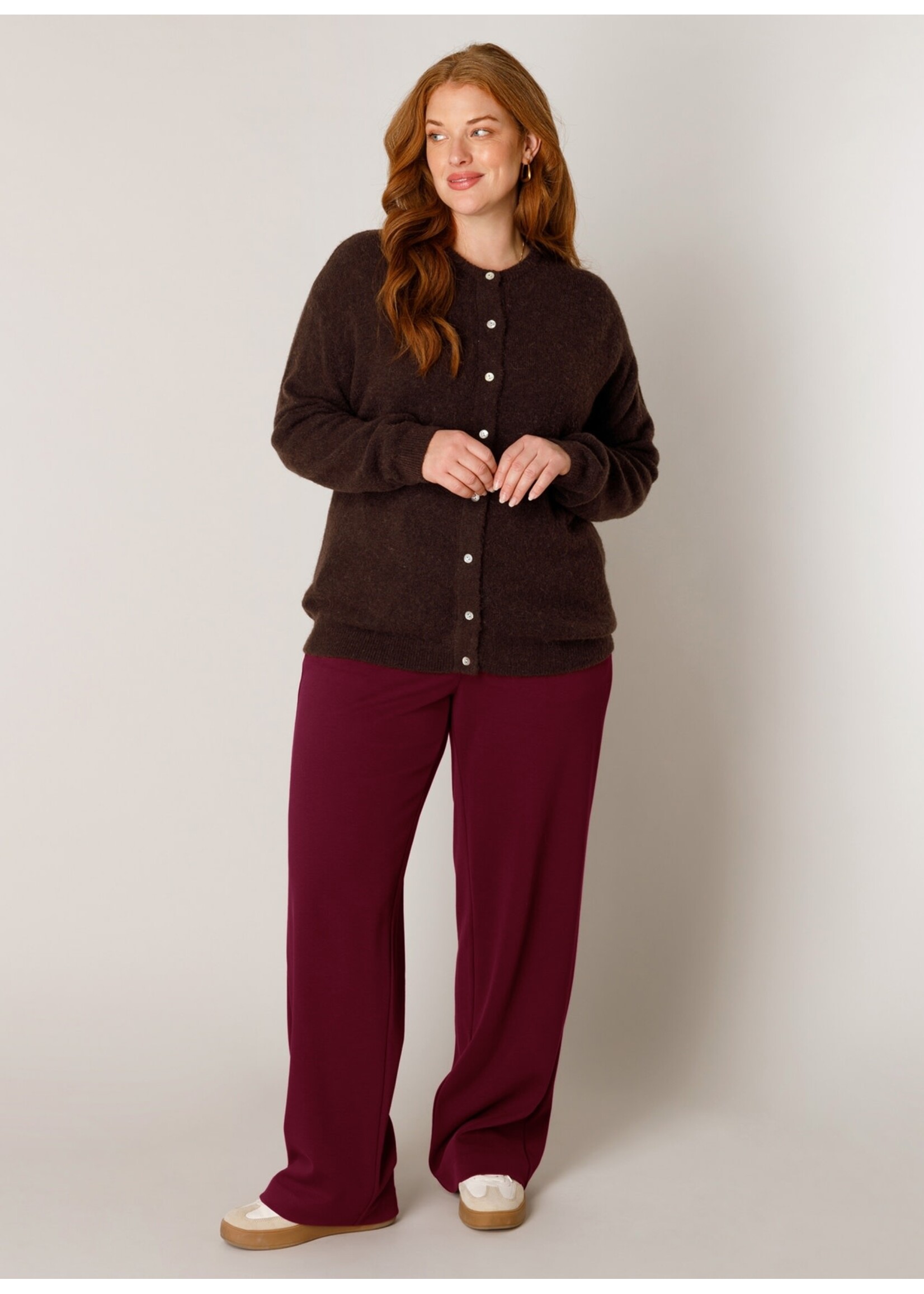 Base Level Curvy Base Level Curvy Yulia 7000122 26.2.1