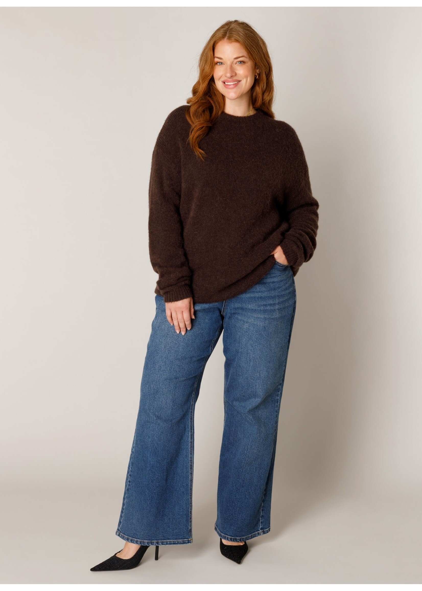 Base Level Curvy Base Level Curvy Yanara7000121 26.2.1