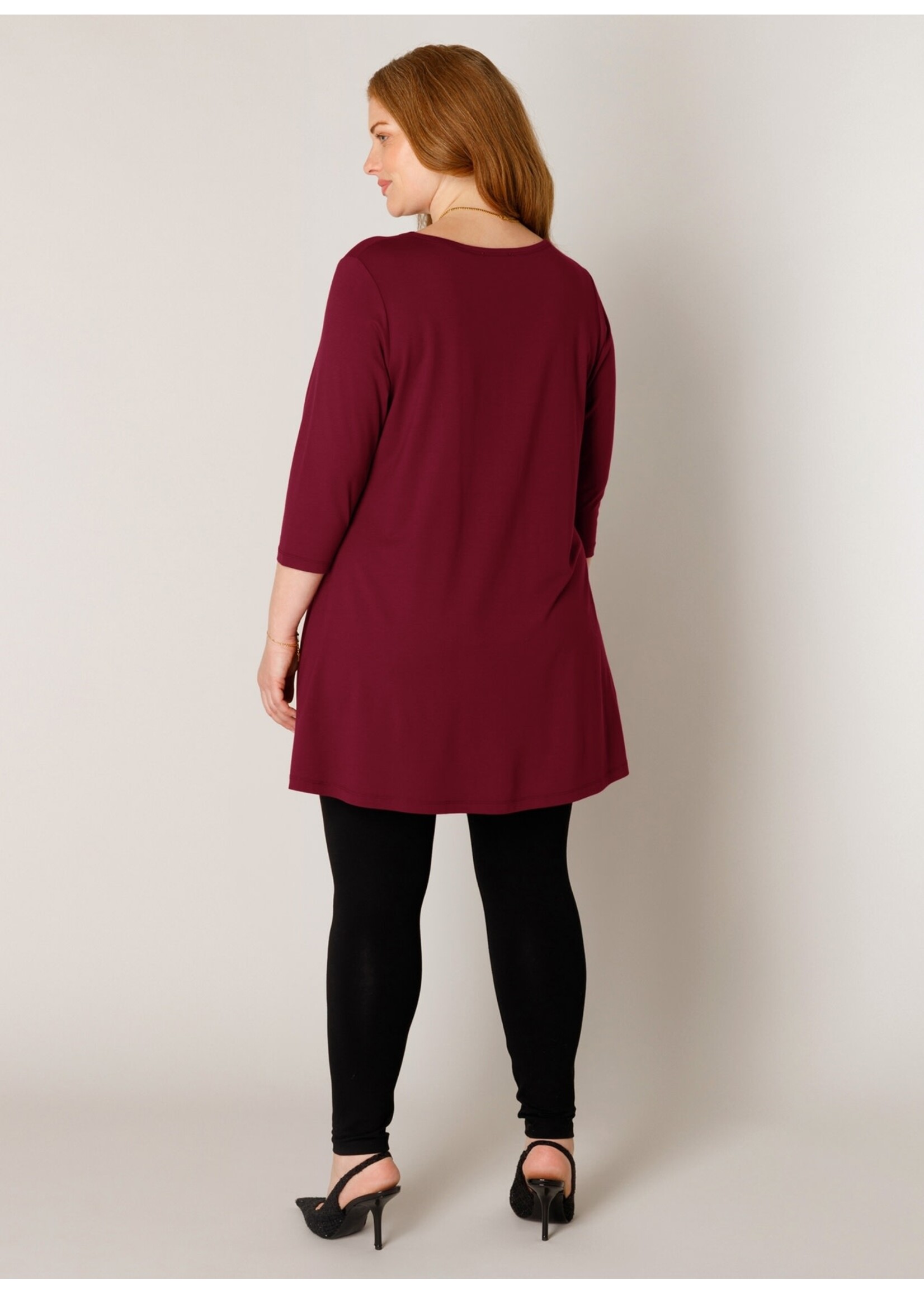 Base Level Curvy Base Level Curvy Aria 7000029 26.2.1