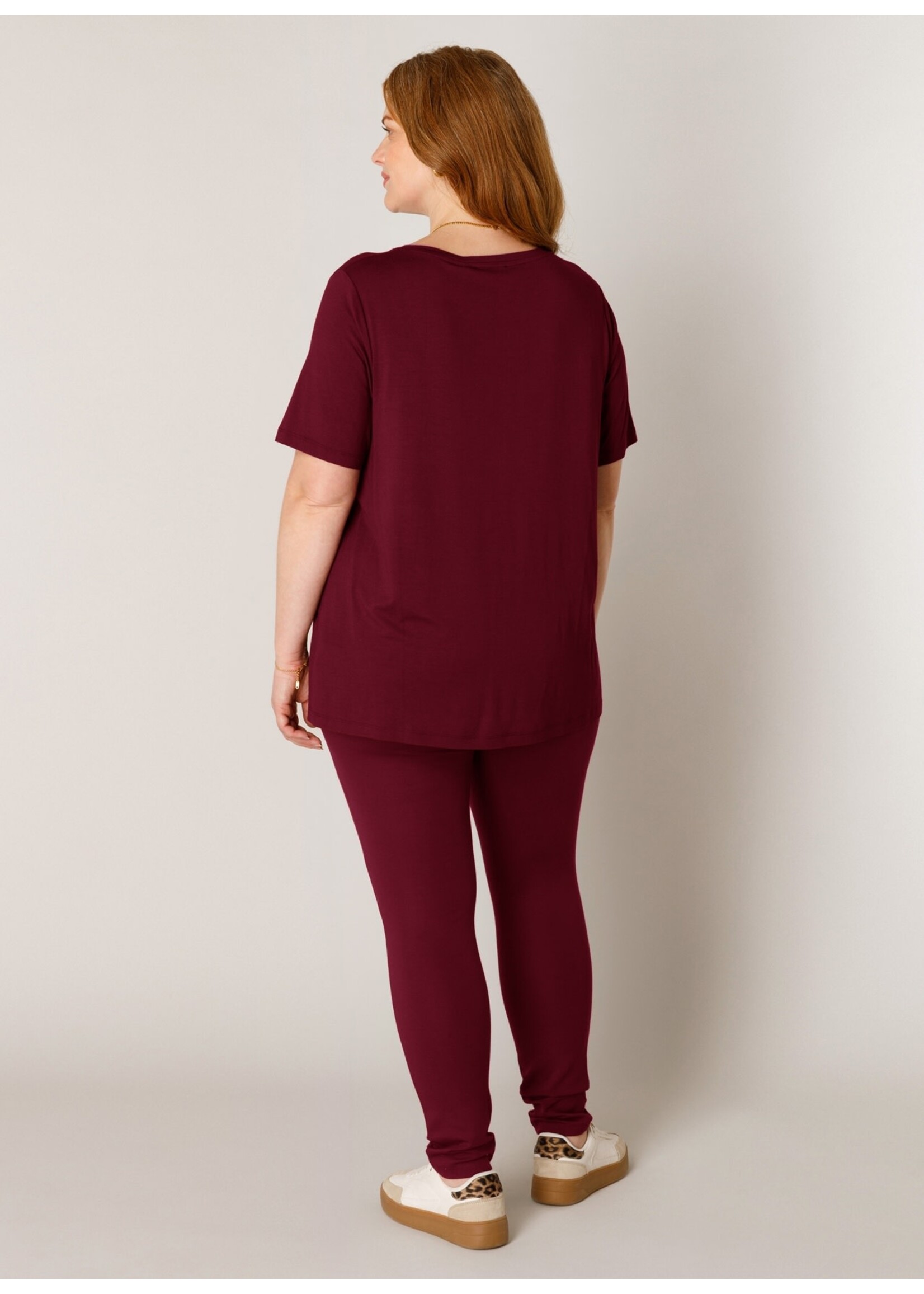 Base Level Curvy Base Level Curvy Alba 7000018 26.2.1