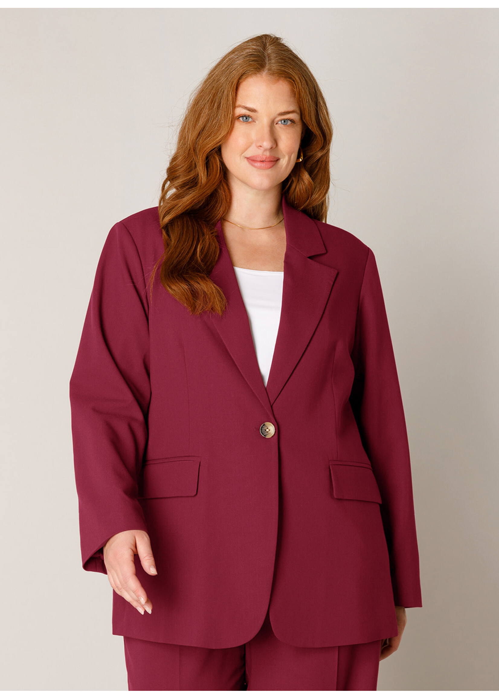 Base Level Curvy Base Level Curvy 7000126